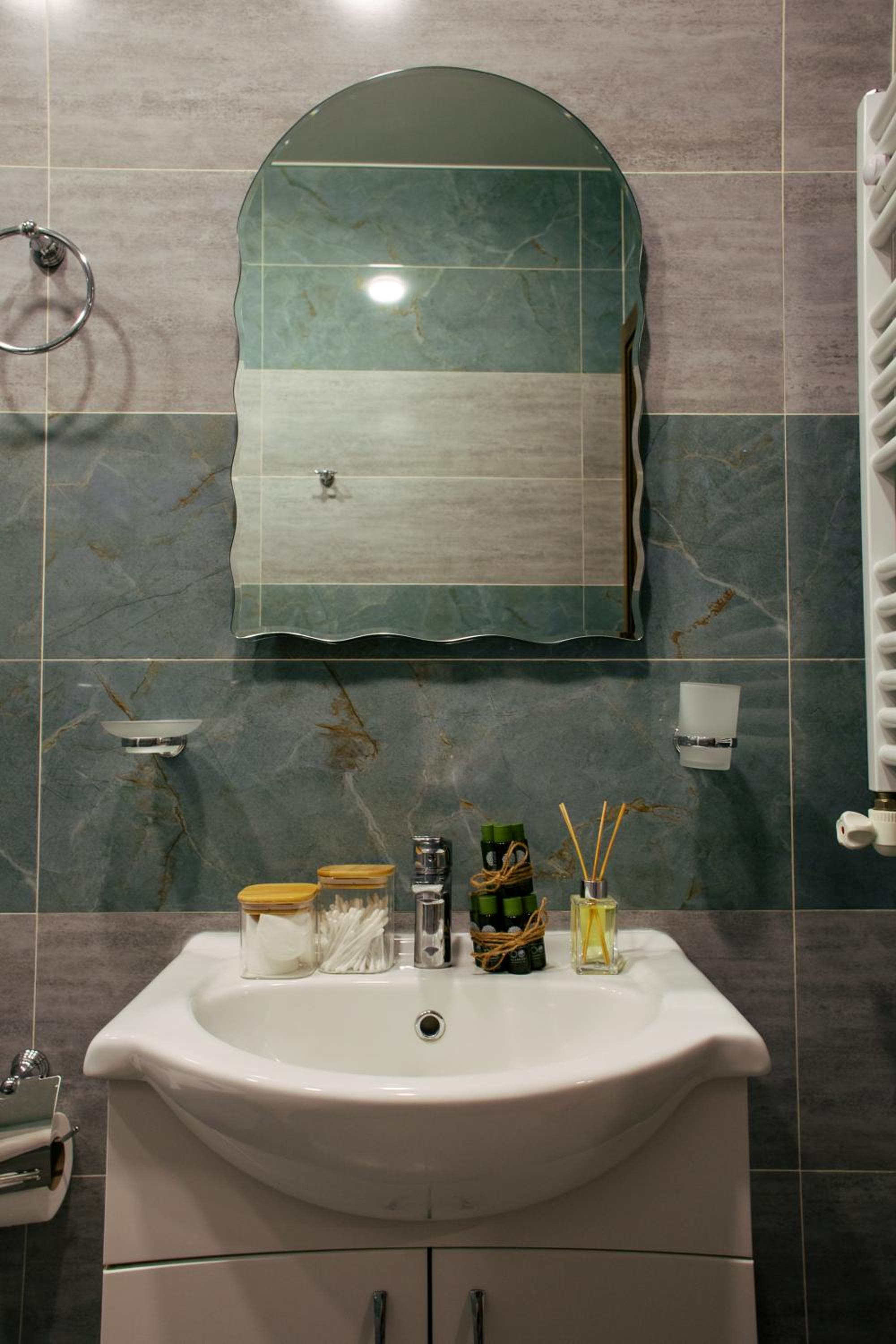 hotelise l Whiskey Apartment