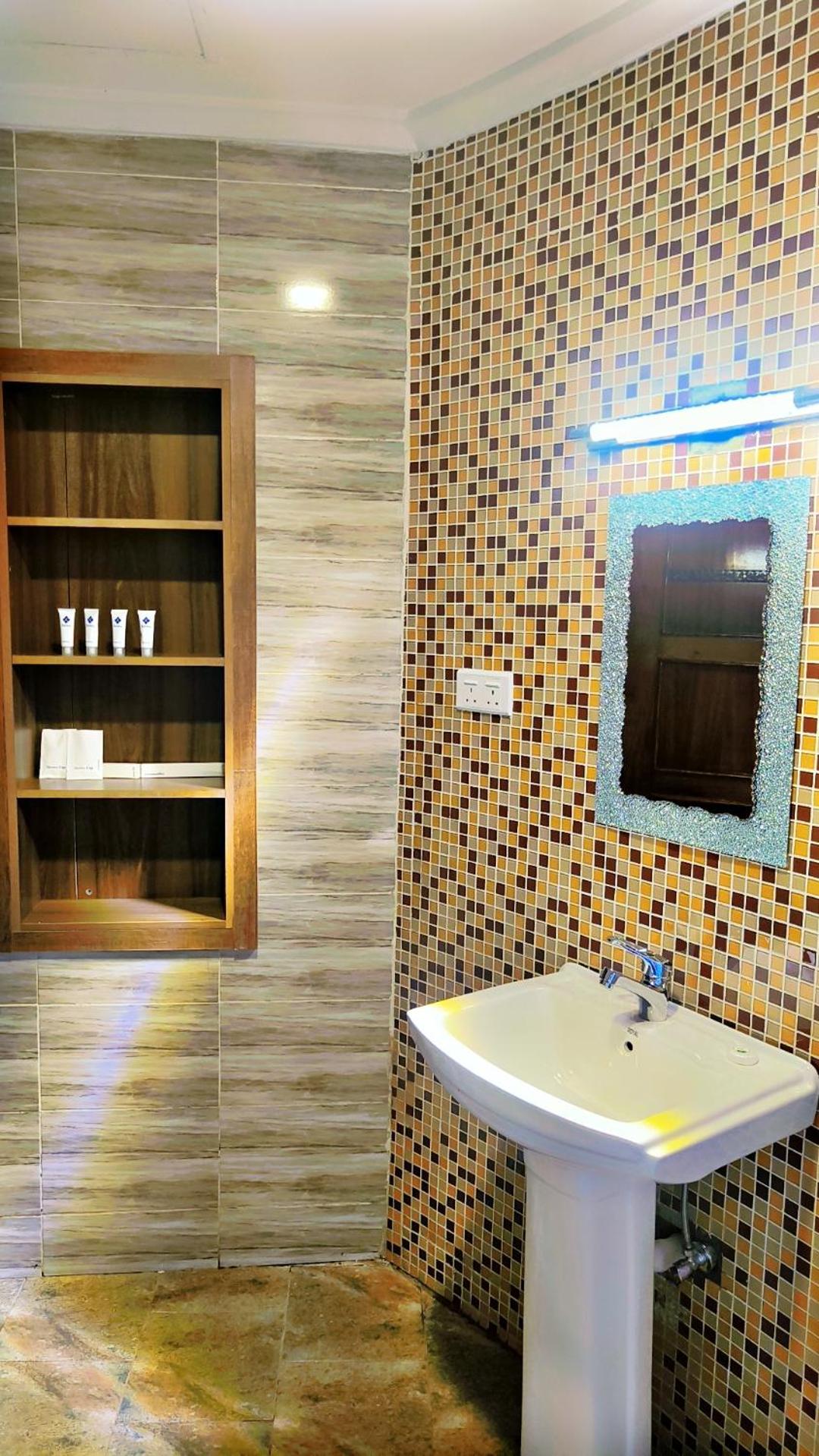 Photo 11