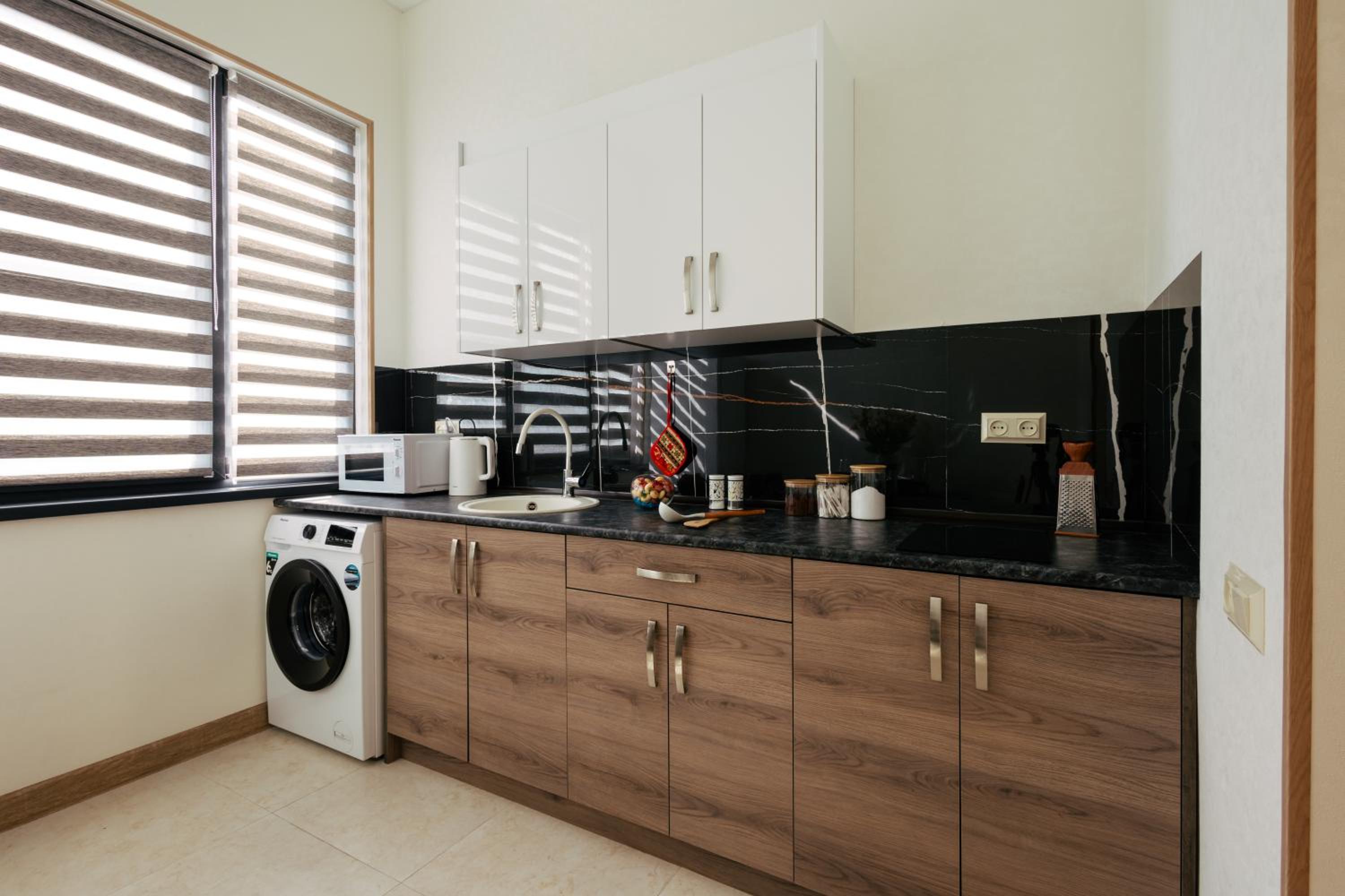 hotelise l Whiskey Apartment