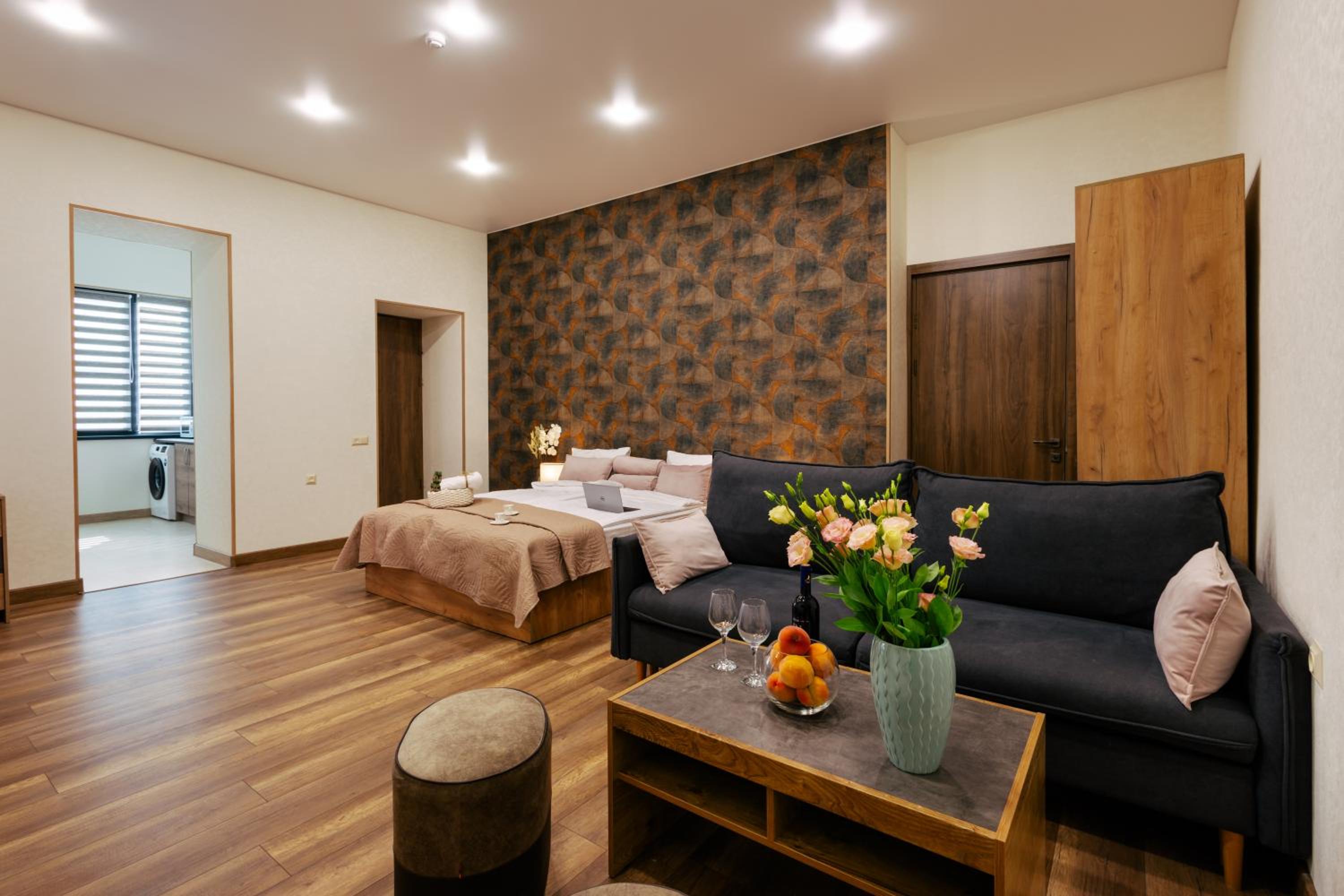 hotelise l Whiskey Apartment