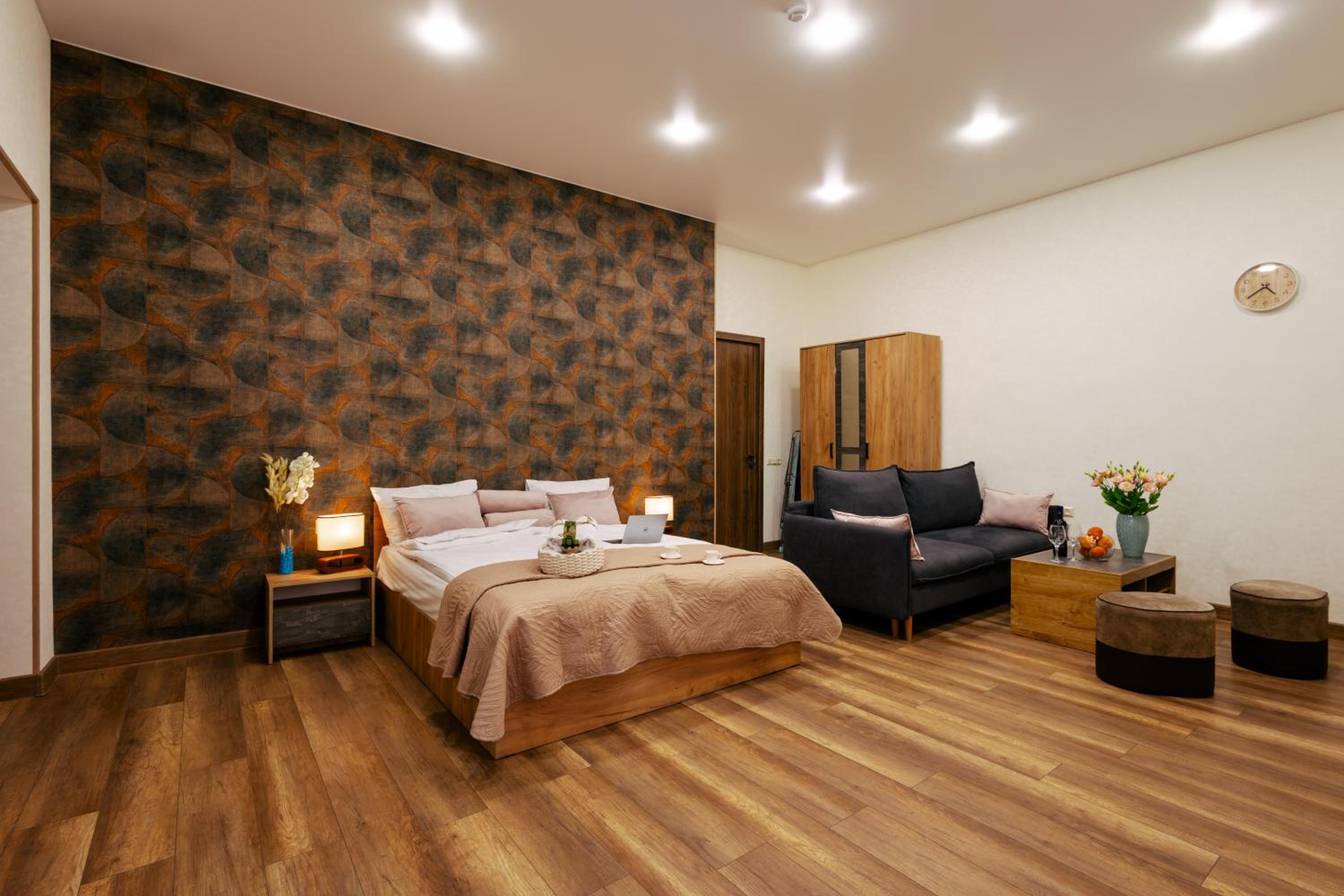 hotelise l Whiskey Apartment