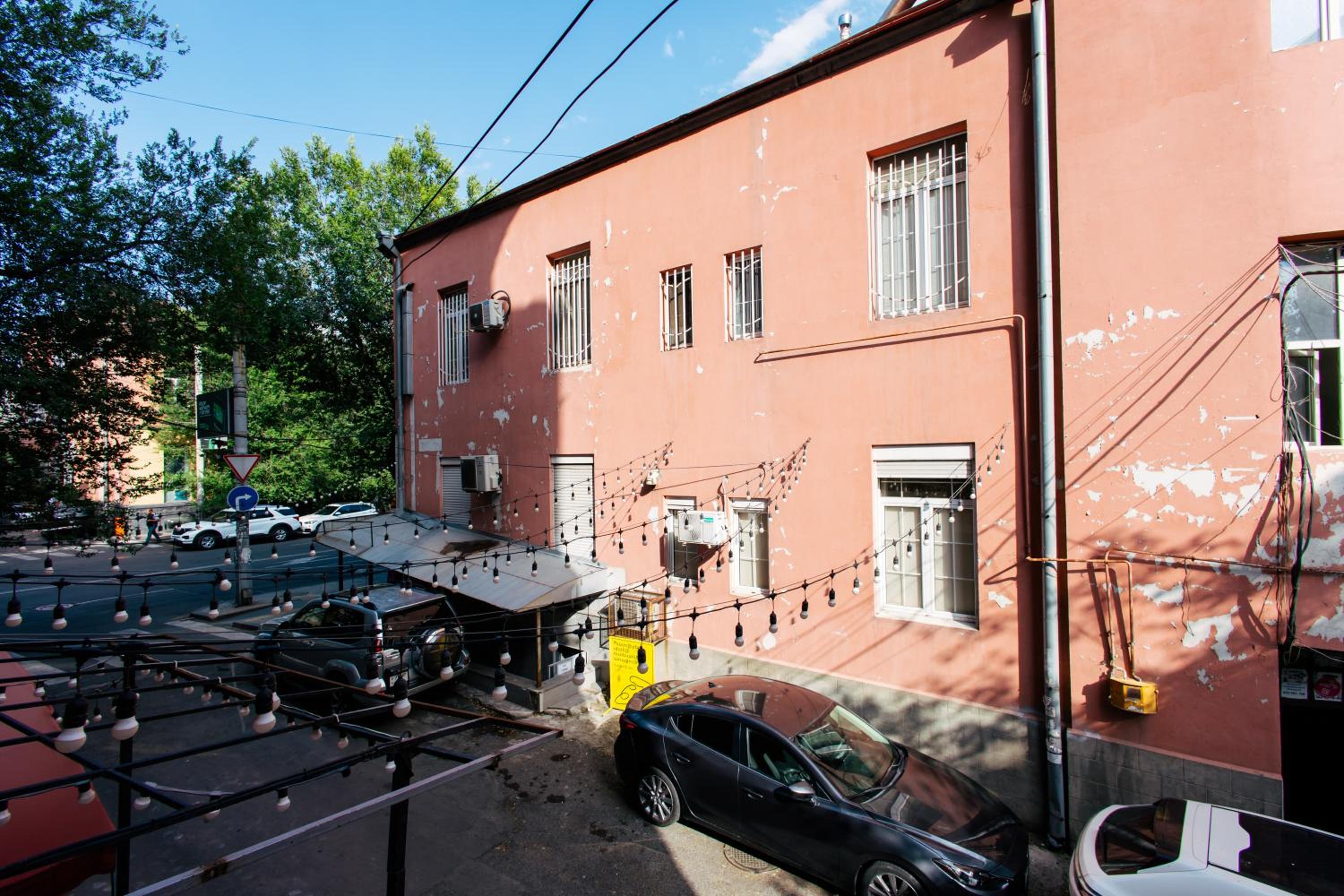 hotelise l Whiskey Apartment