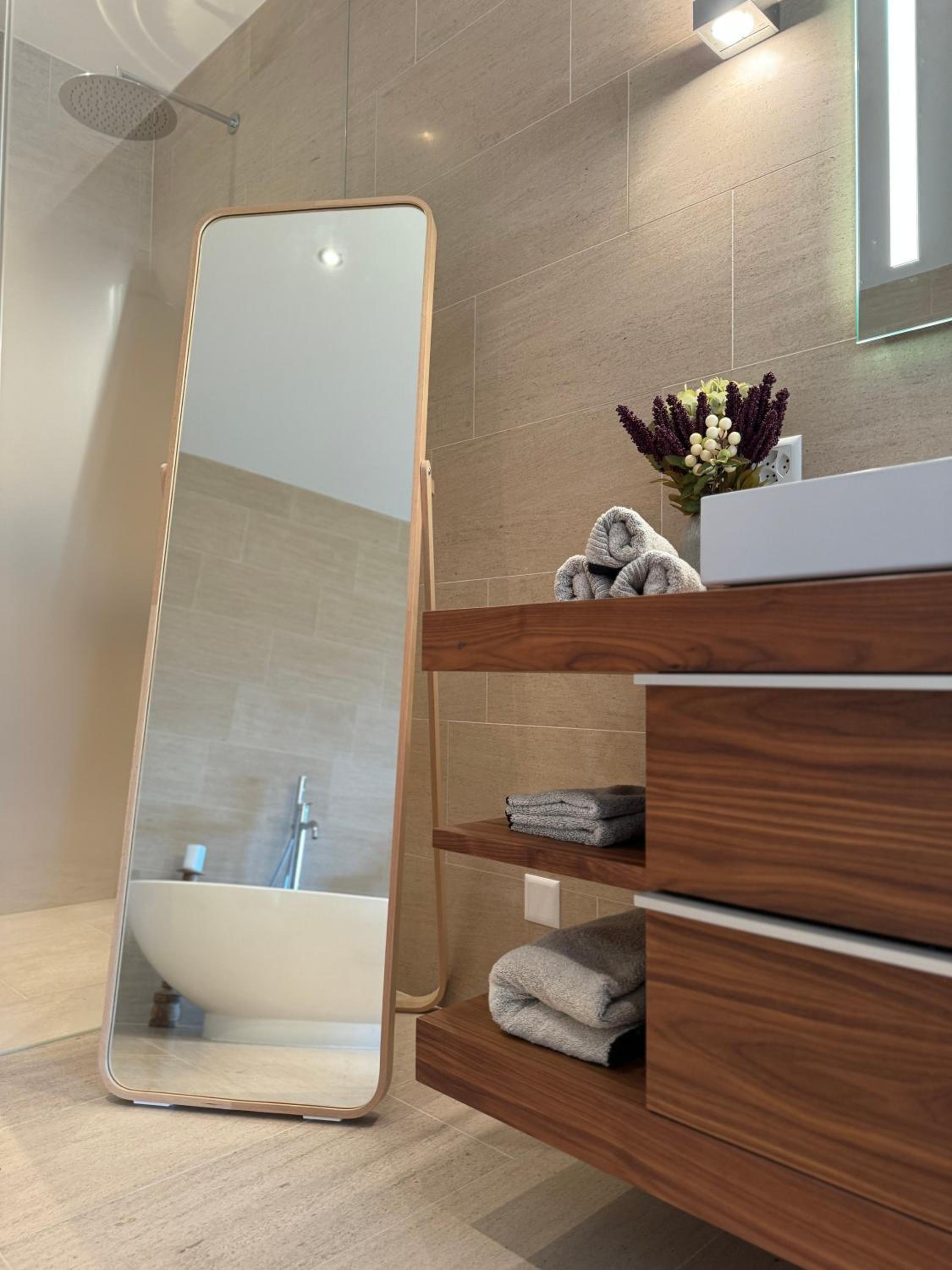 Alpine Luxury Apartment Davos with Spa Access to 5 Star Hotel