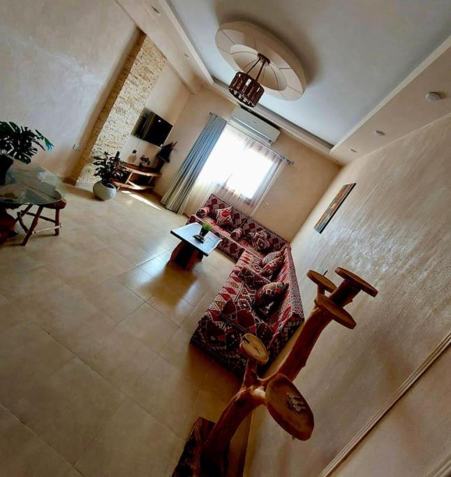 Komfortowy apartament na dachu w sercu miasta