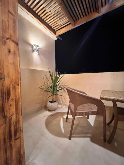 Komfortowy apartament na dachu w sercu miasta