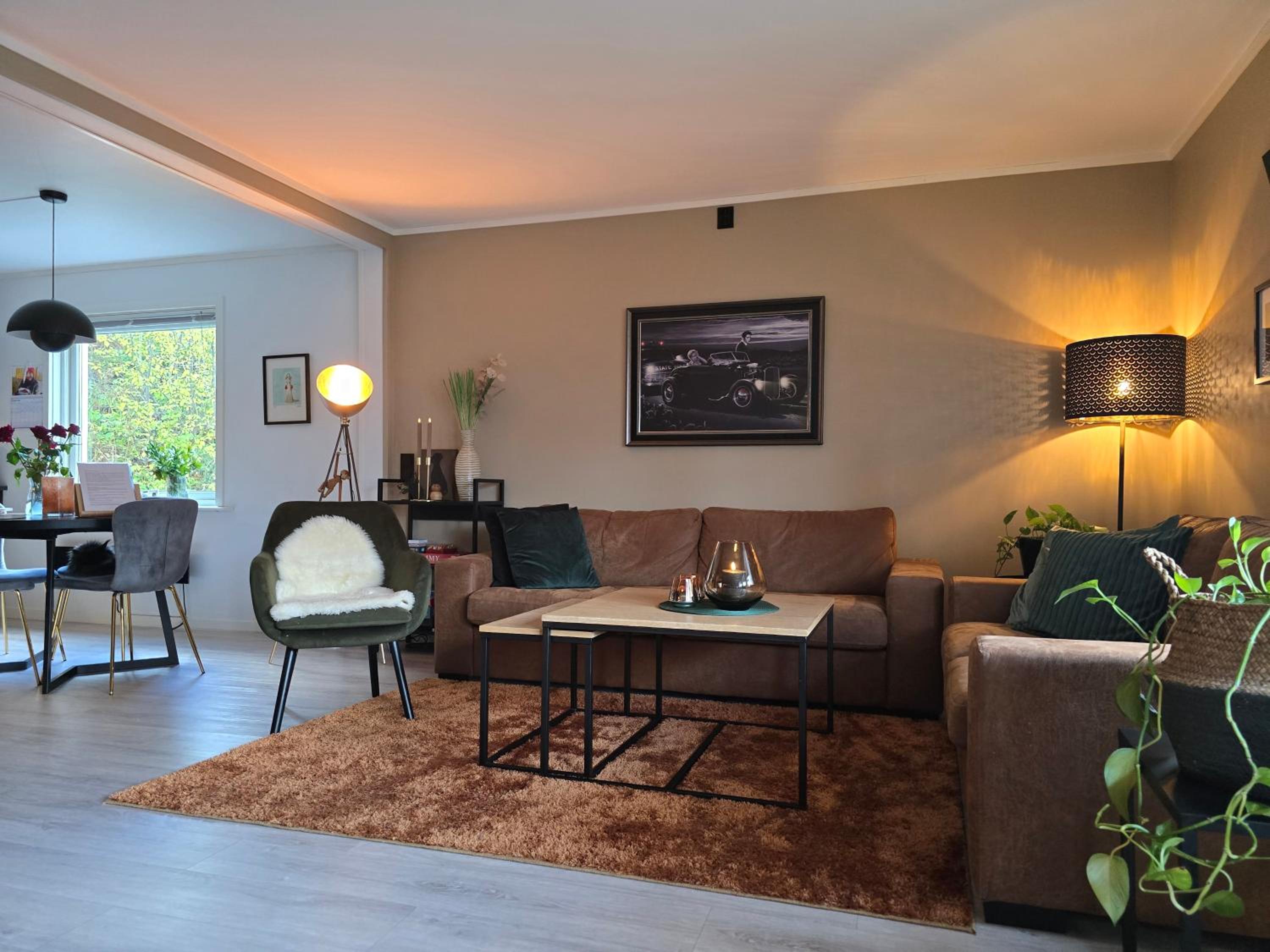 Hotel Koselig og moderne leilighet, meget sentralt i Narvik med gratis parkering! - Image 1