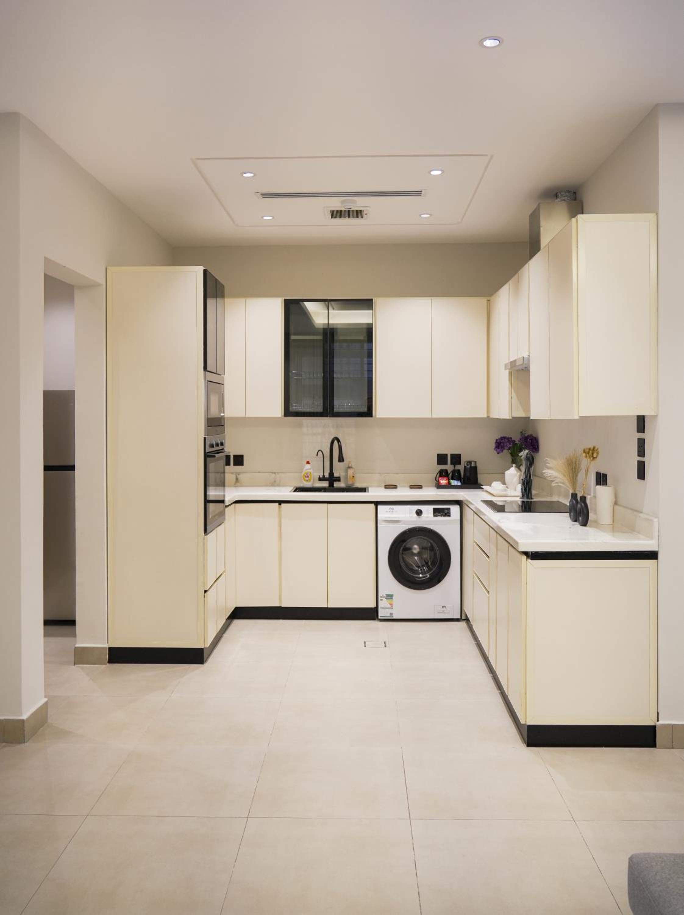 Luxury Apartment in Al Yasmin