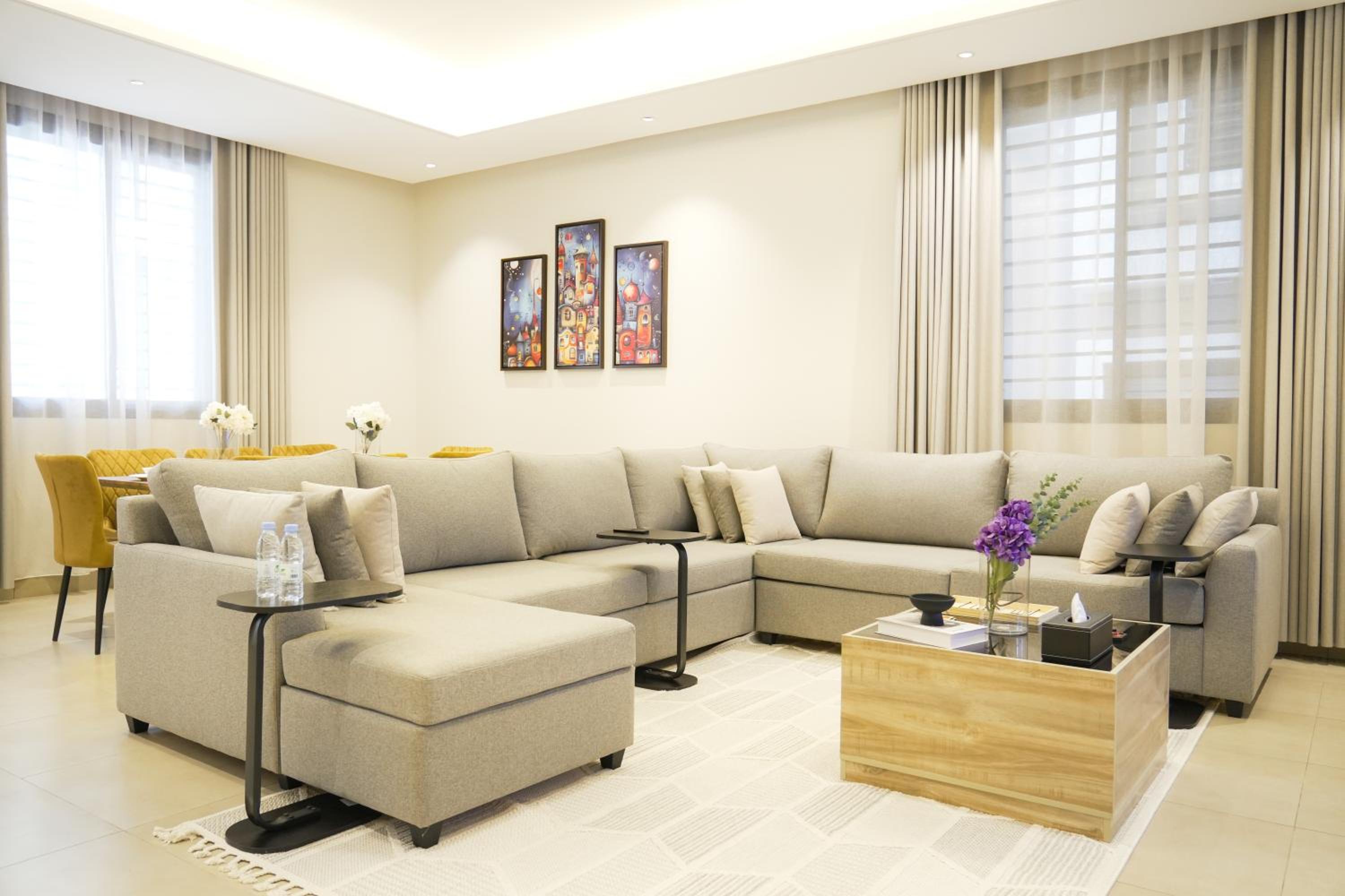 Luxury Apartment in Al Yasmin
