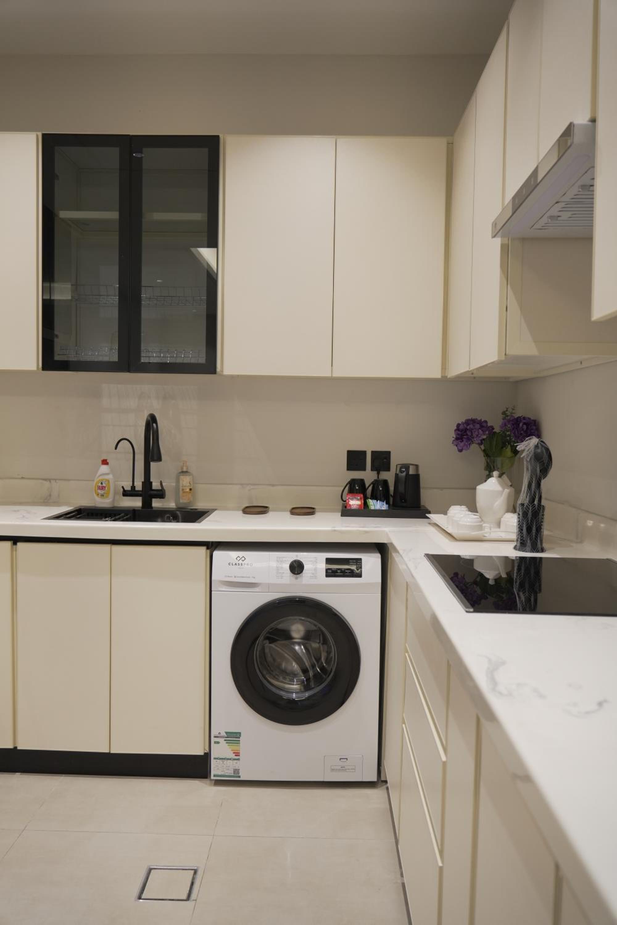 Luxury Apartment in Al Yasmin