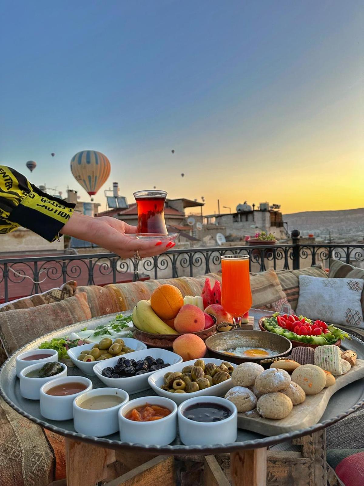 Caftan Cave Suites - Image 36