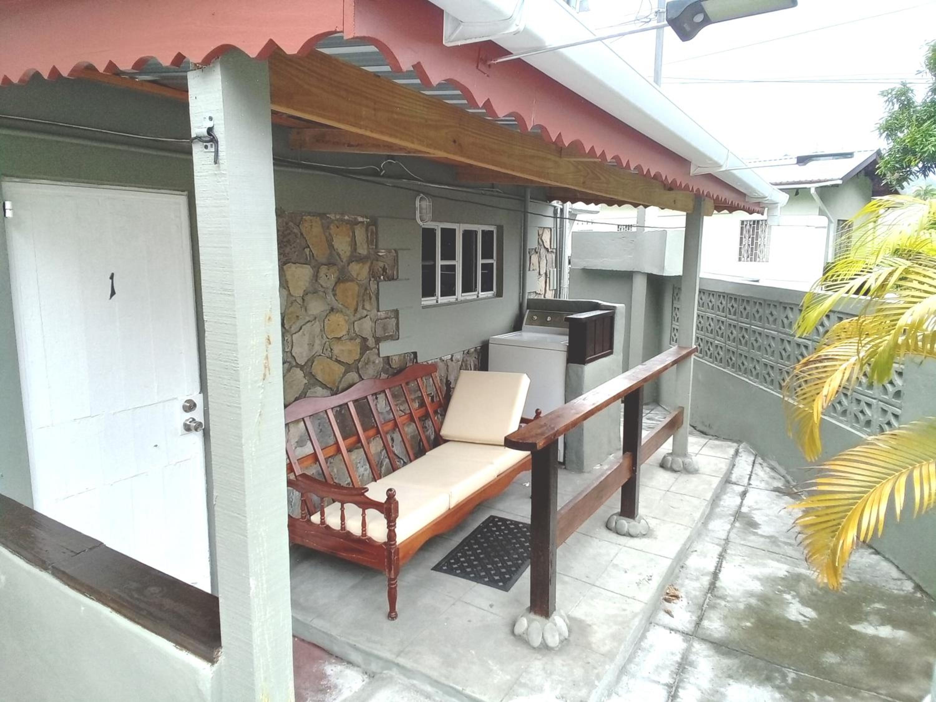 LADVILLE Apt 1 view 4