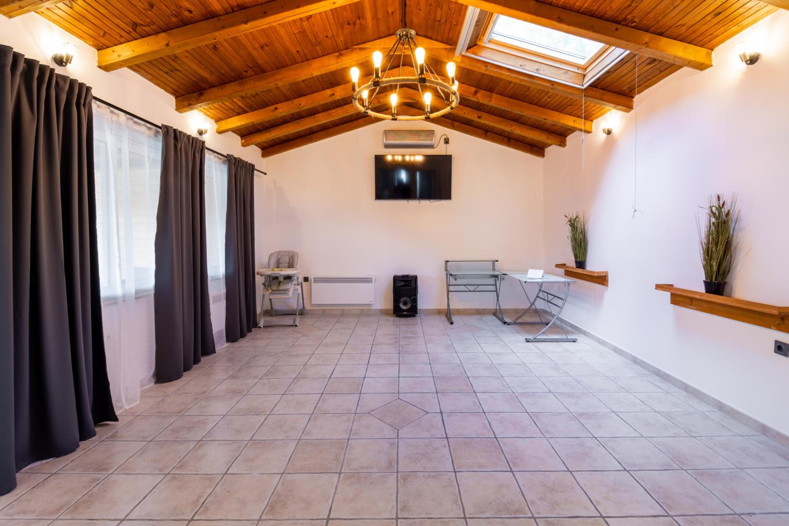 meeting & event spaces