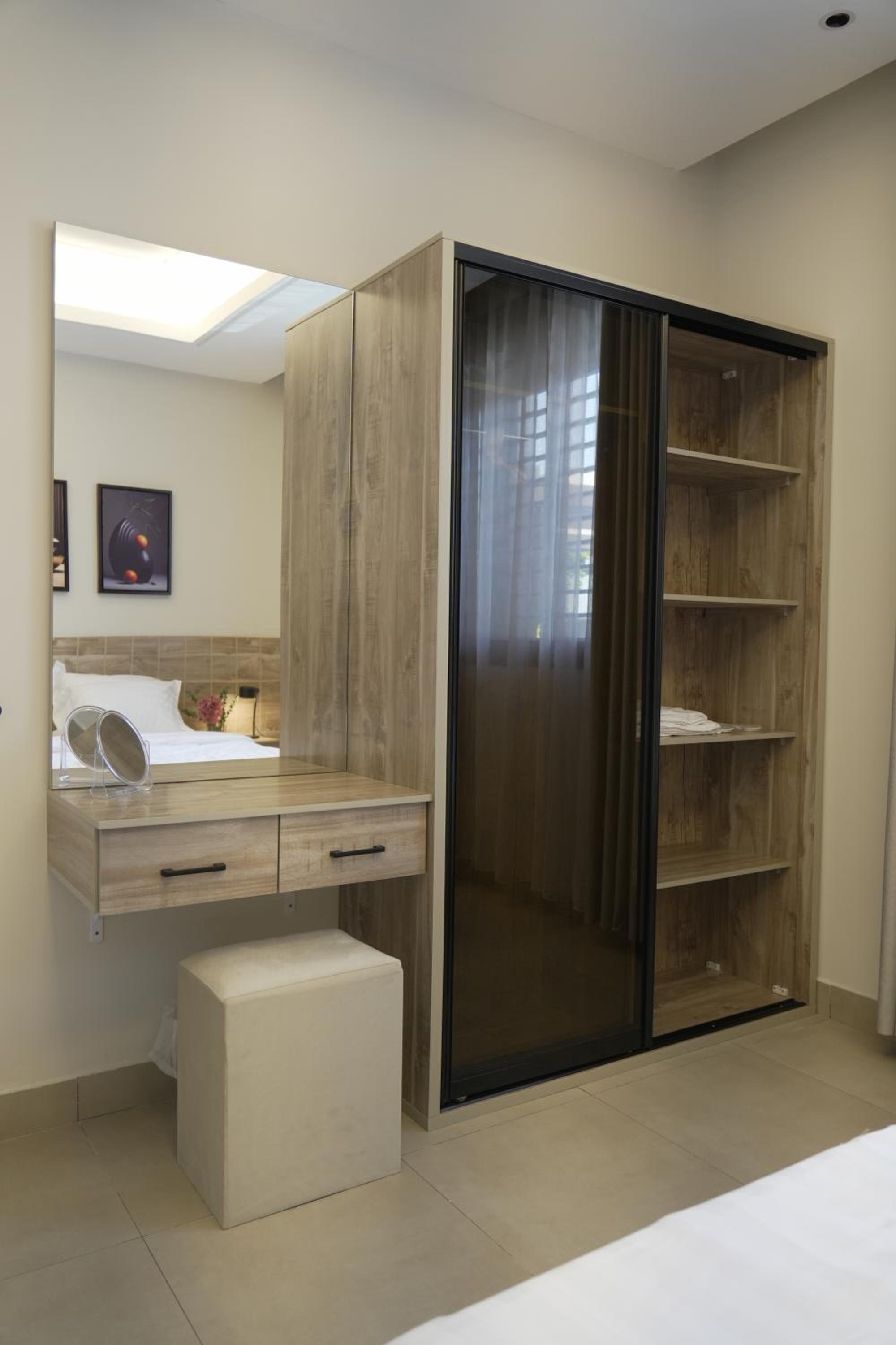 Luxury Apartment in Al Yasmin