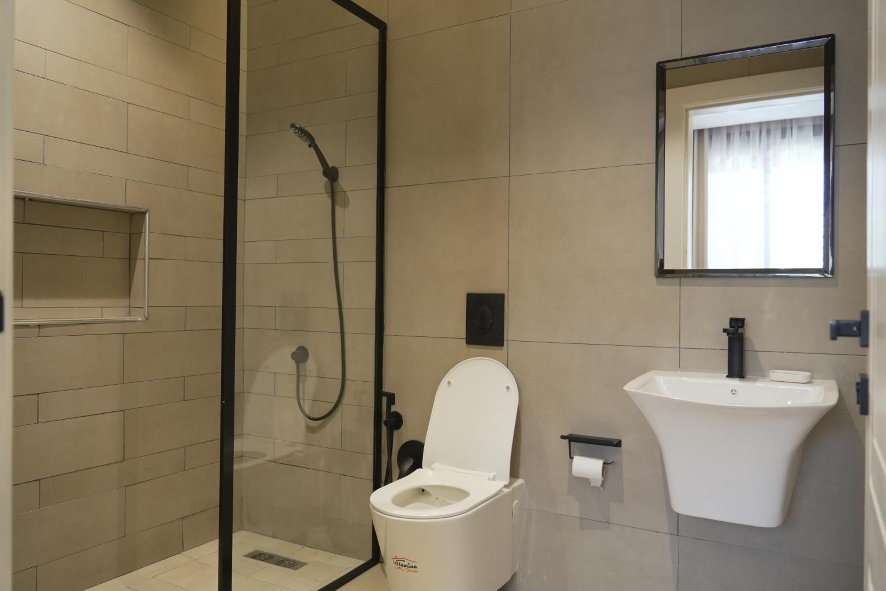 Luxury Apartment in Al Yasmin