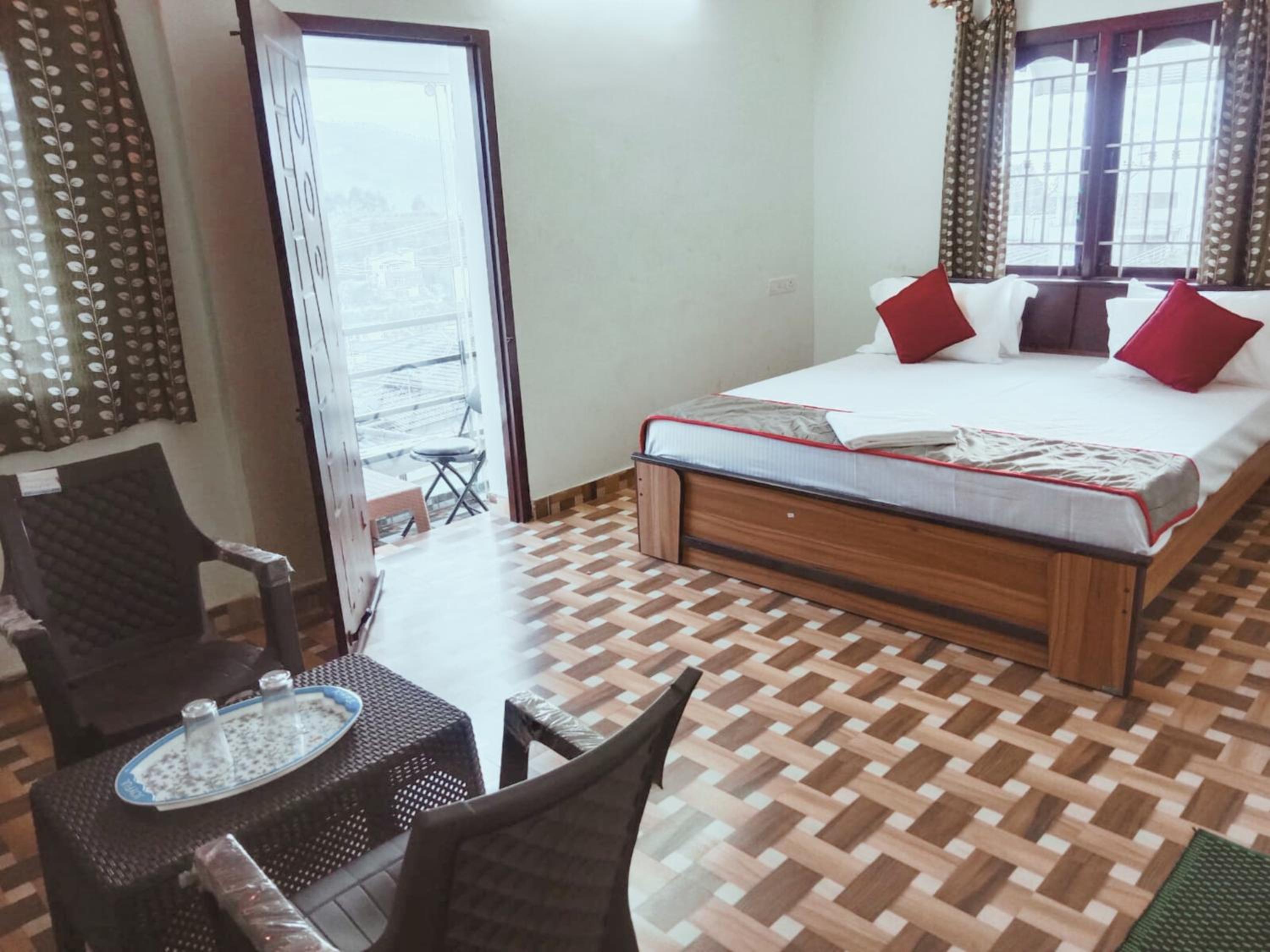 Olive Hillview - 3BHK Private Villa with Hill View, Parking, Kitchen, WiFi view 4