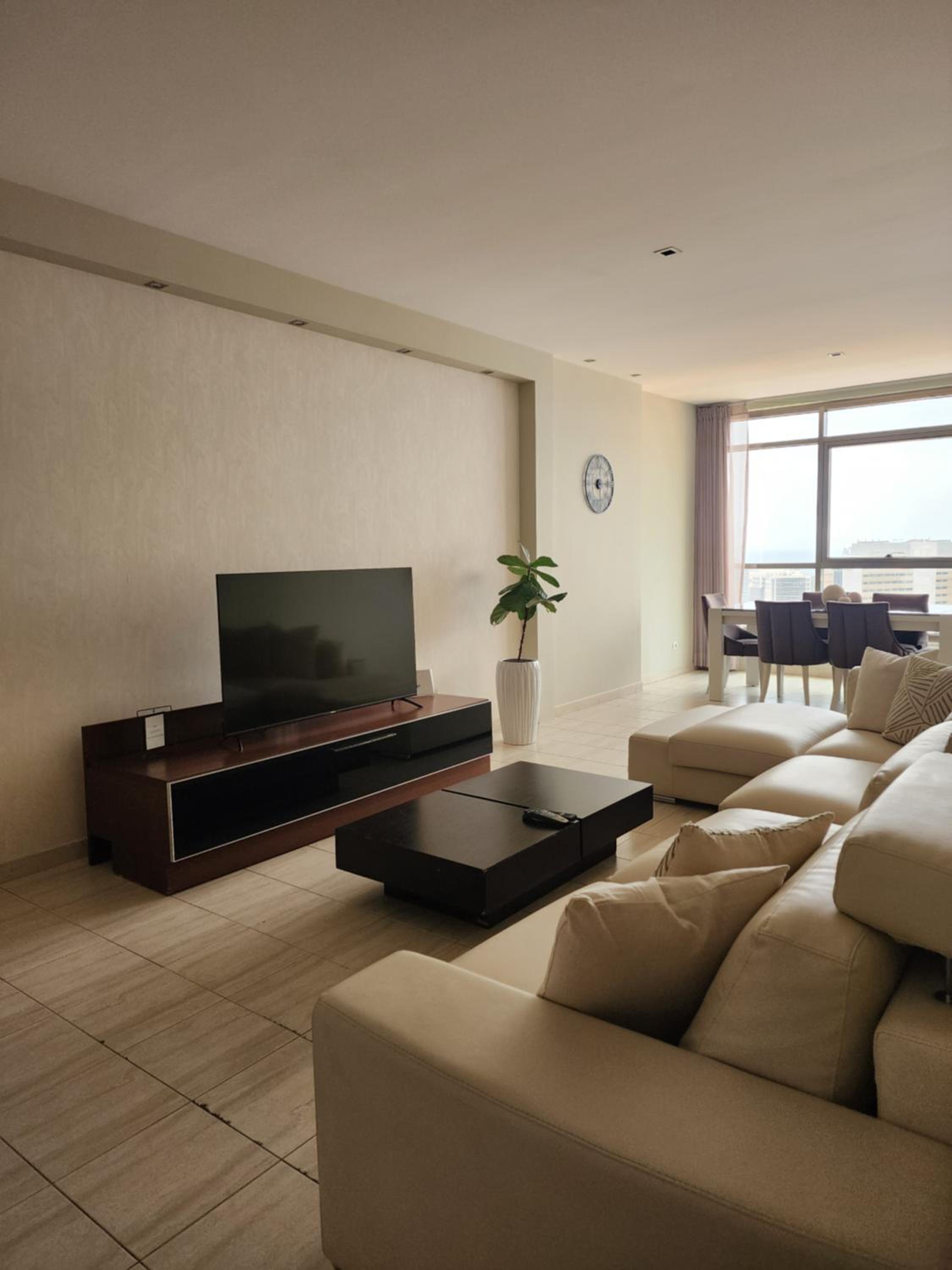 Apartamento com Vista para a Baía de Luanda