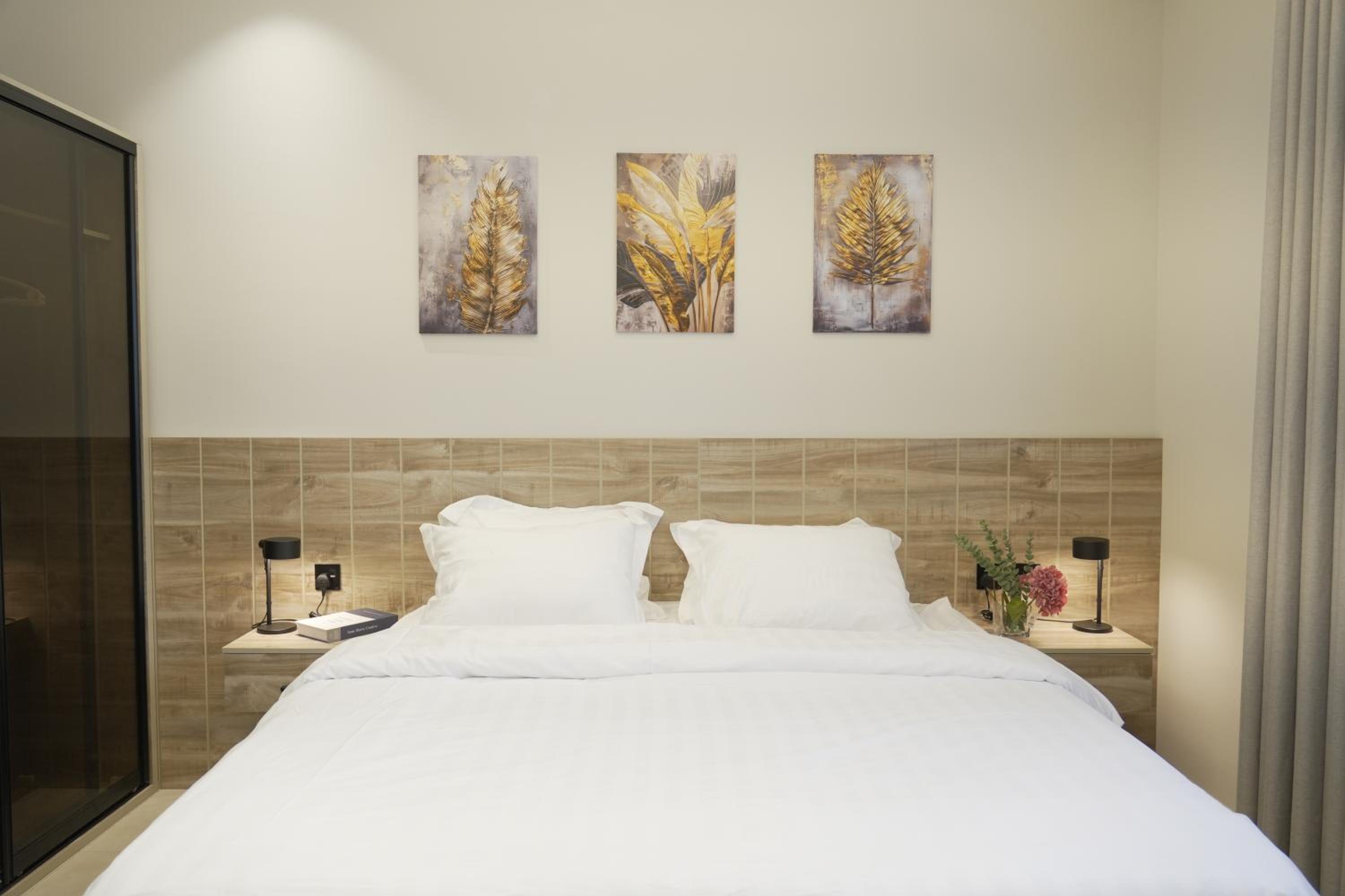 Luxury Apartment in Al Yasmin