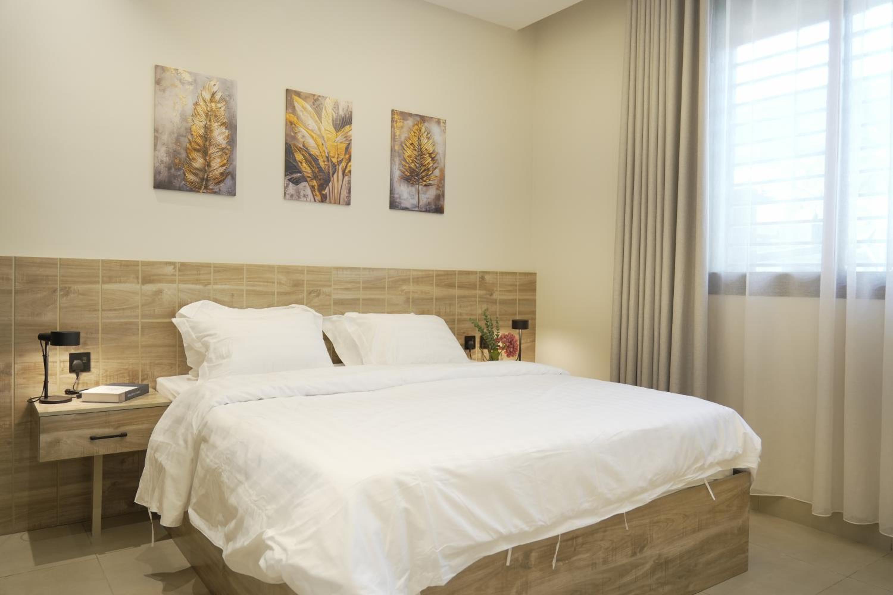 Luxury Apartment in Al Yasmin