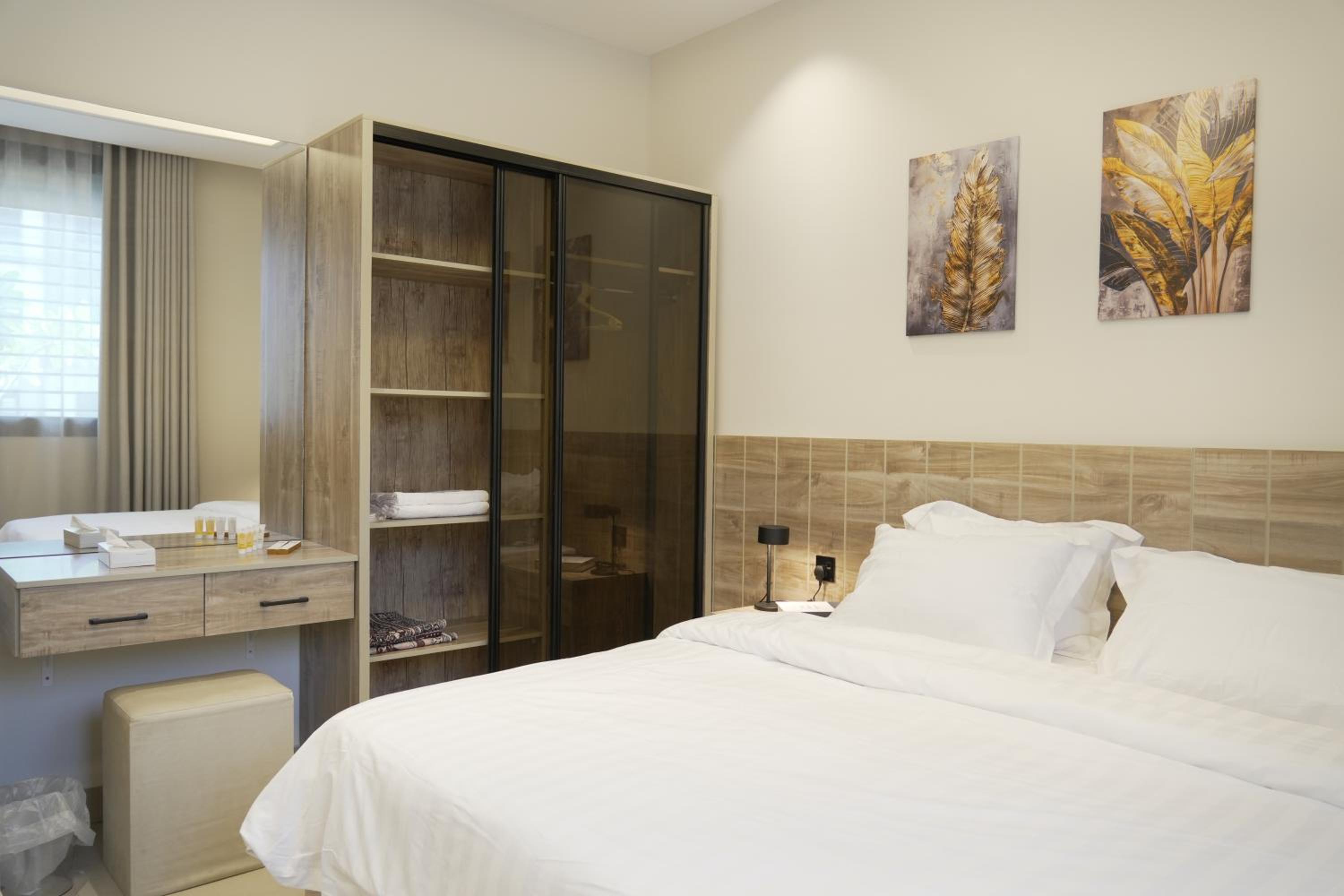 Luxury Apartment in Al Yasmin