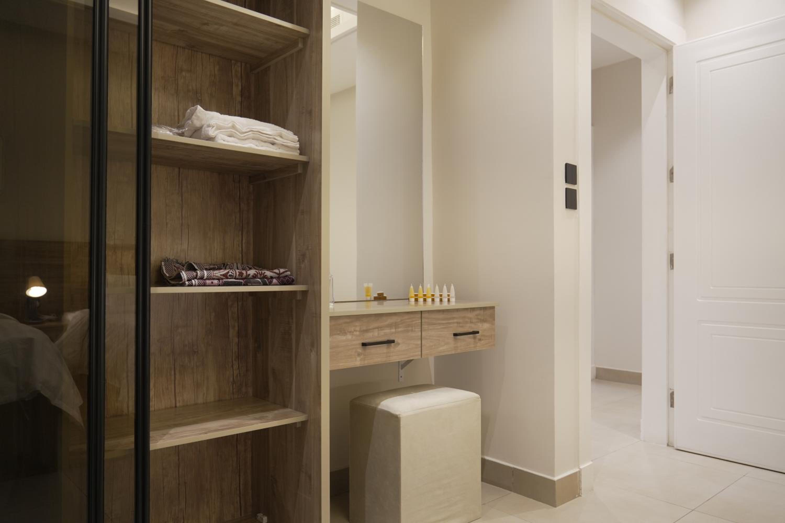 Luxury Apartment in Al Yasmin