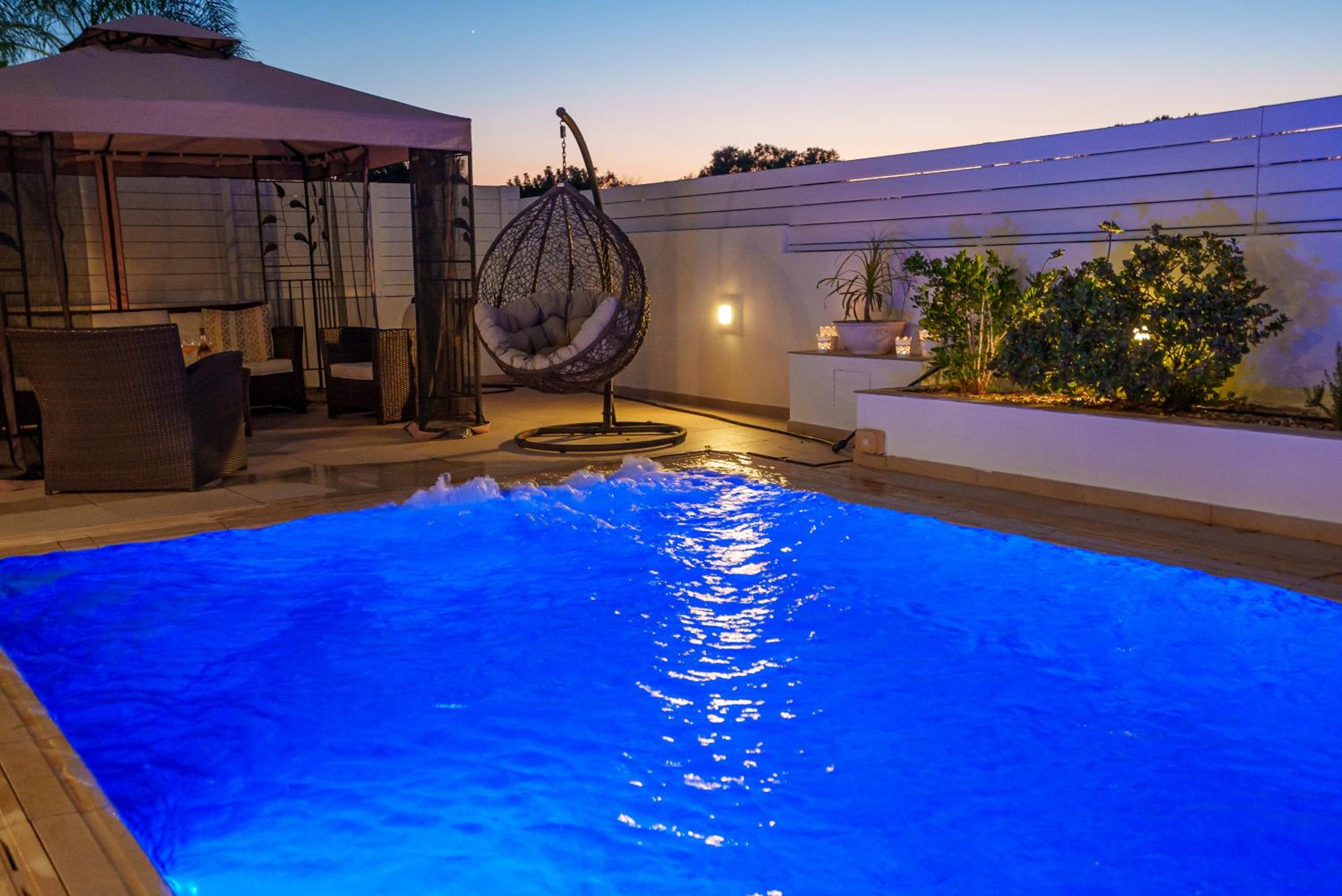 Hubstay - Blue Harmony Villa in Protaras - 5 min Walk to the Beach
