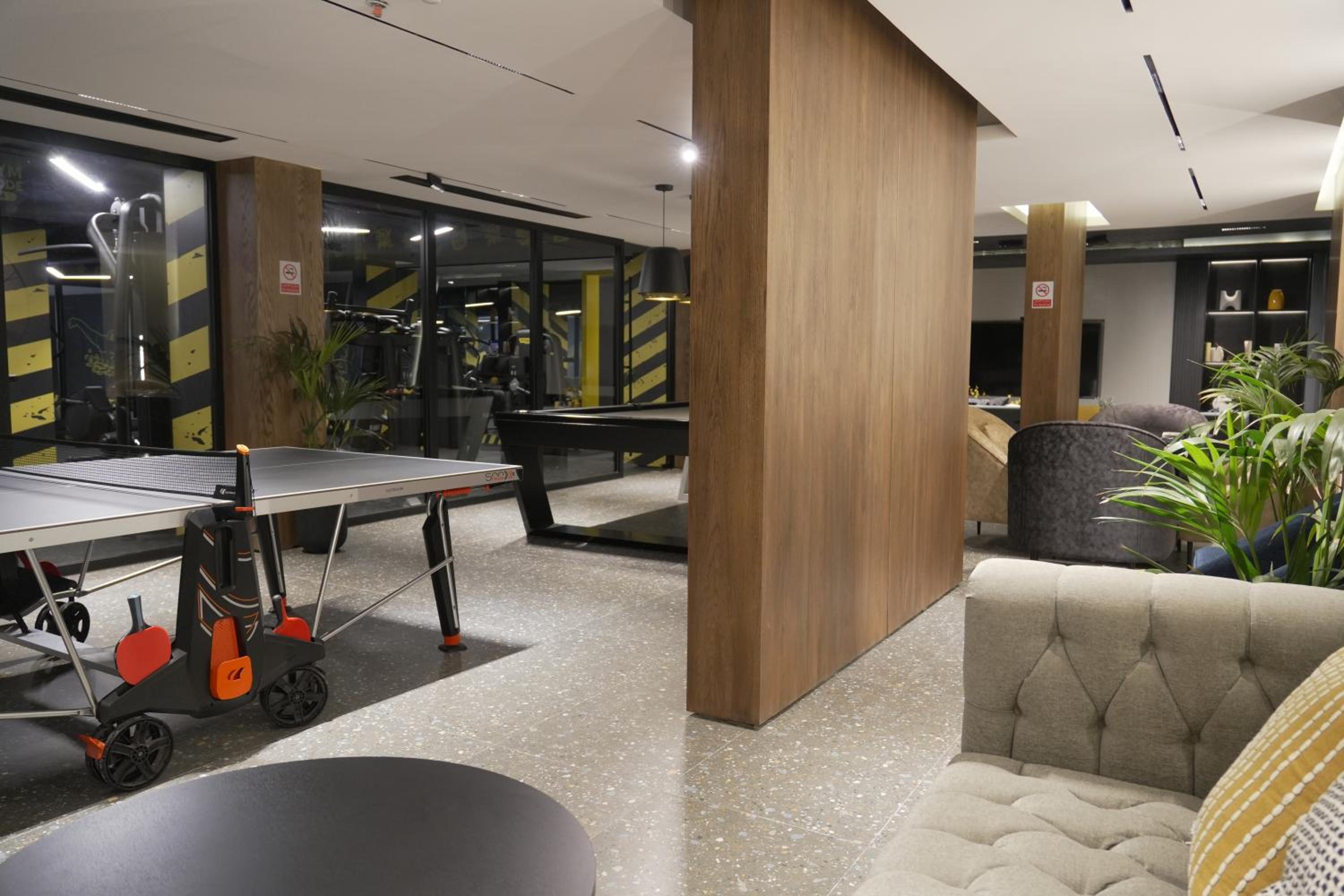 Luxury Apartment in Al Yasmin
