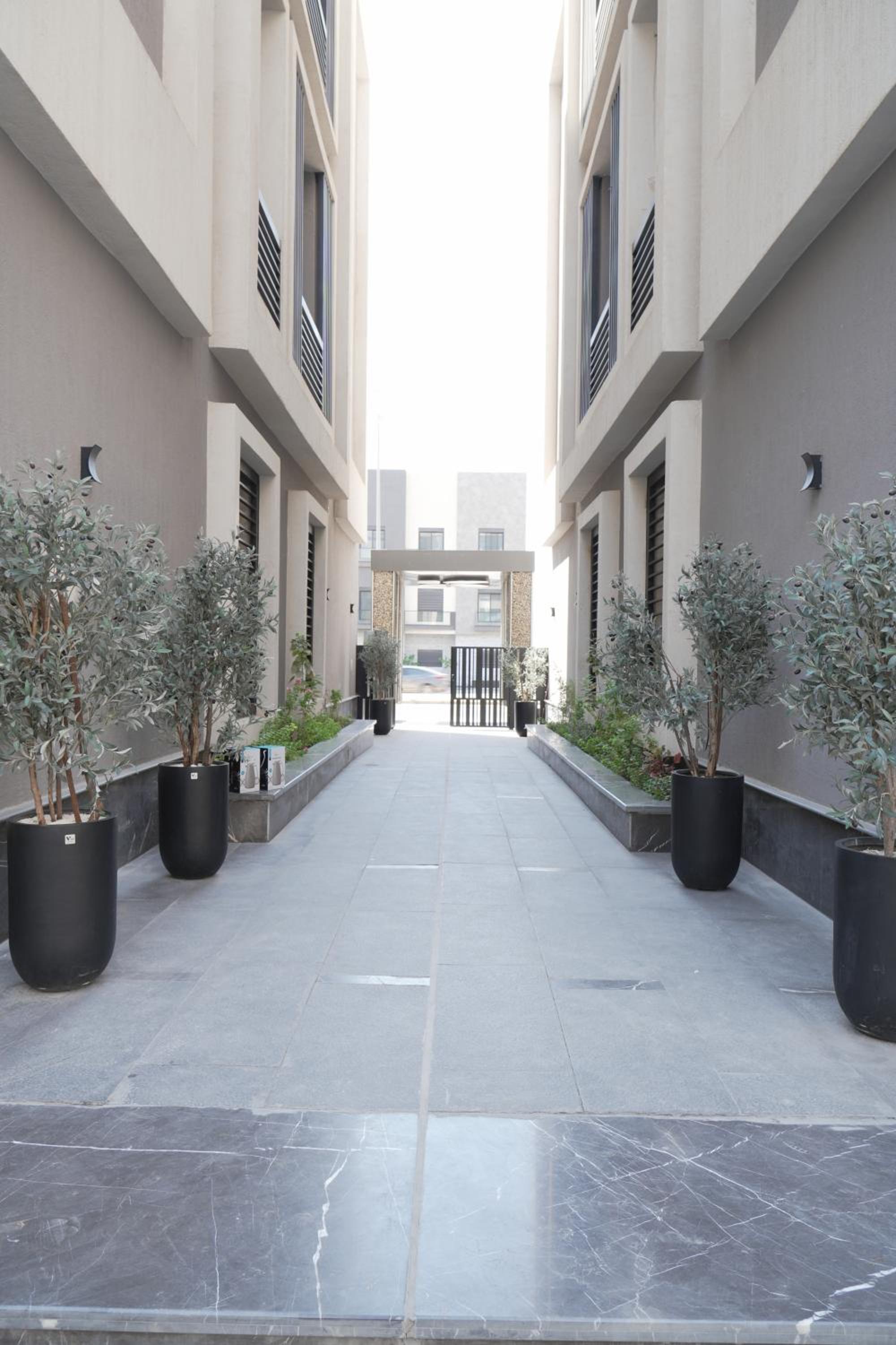 Luxury Apartment in Al Yasmin