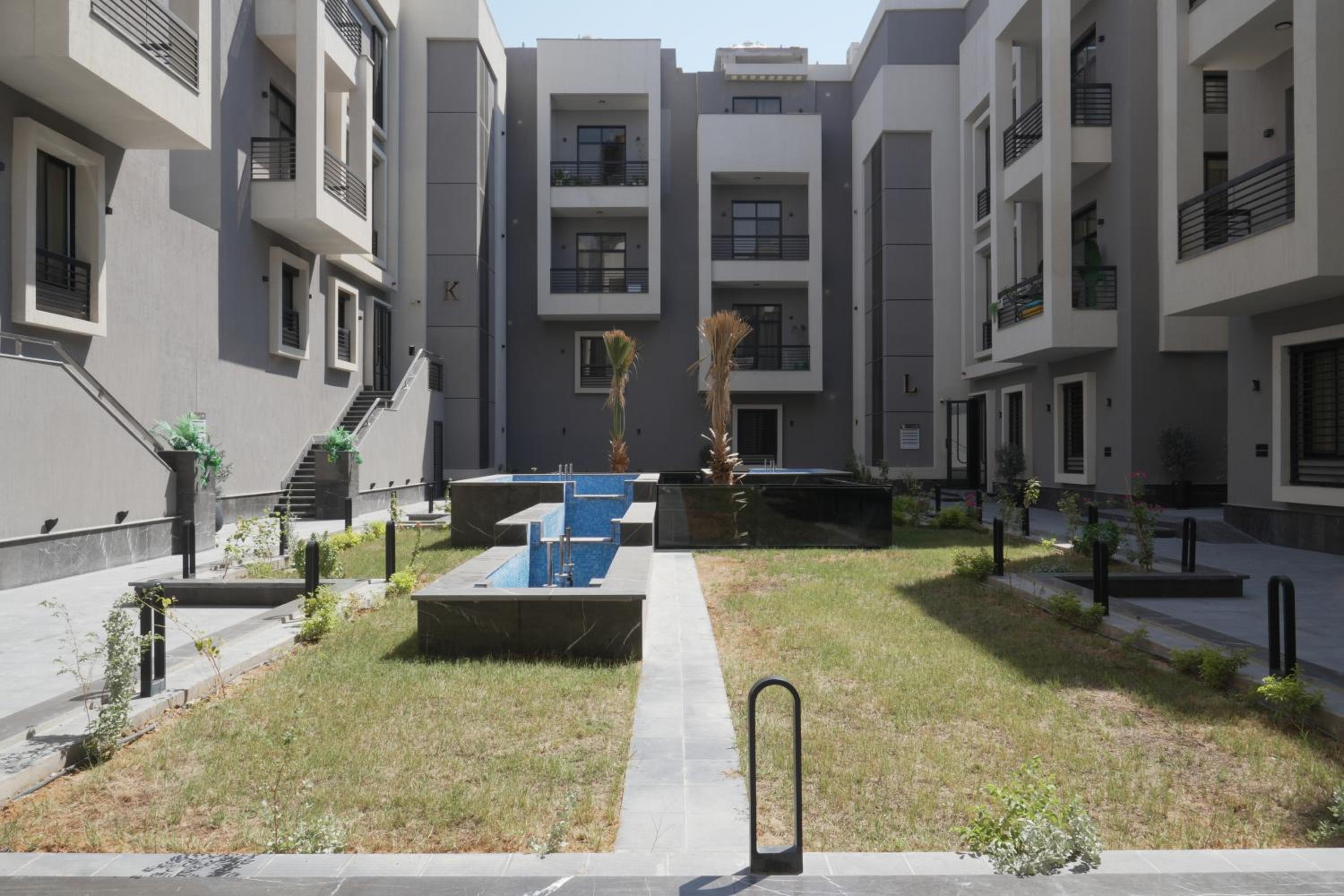 Luxury Apartment in Al Yasmin