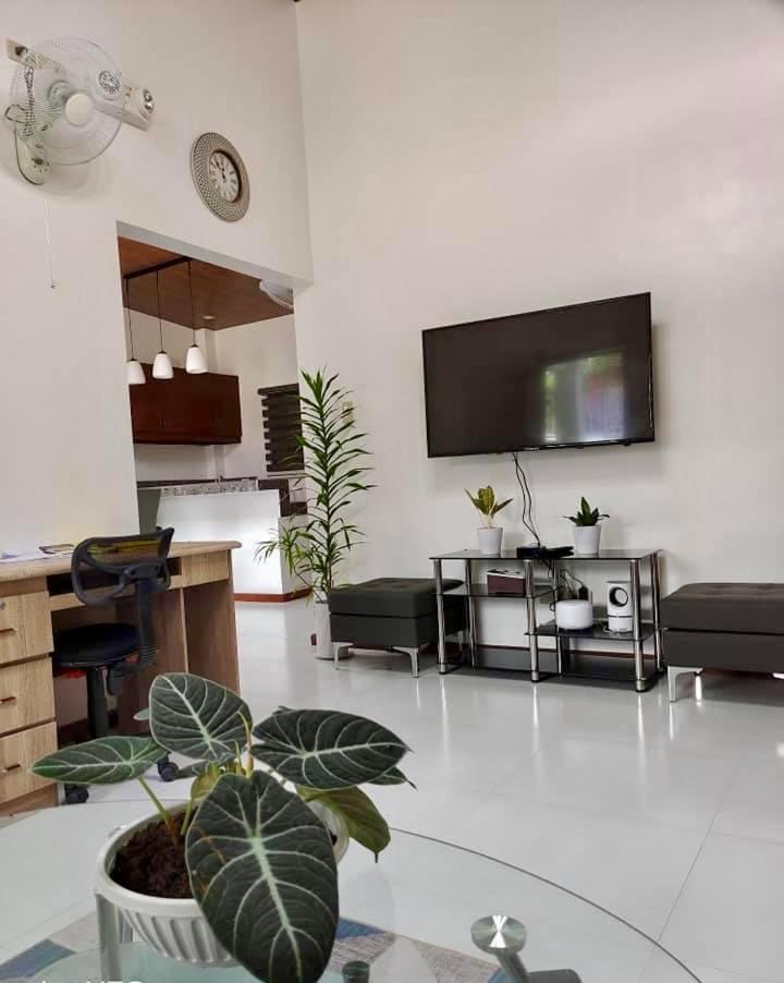 Matthew Pensione House- Modern Island Residence view 3