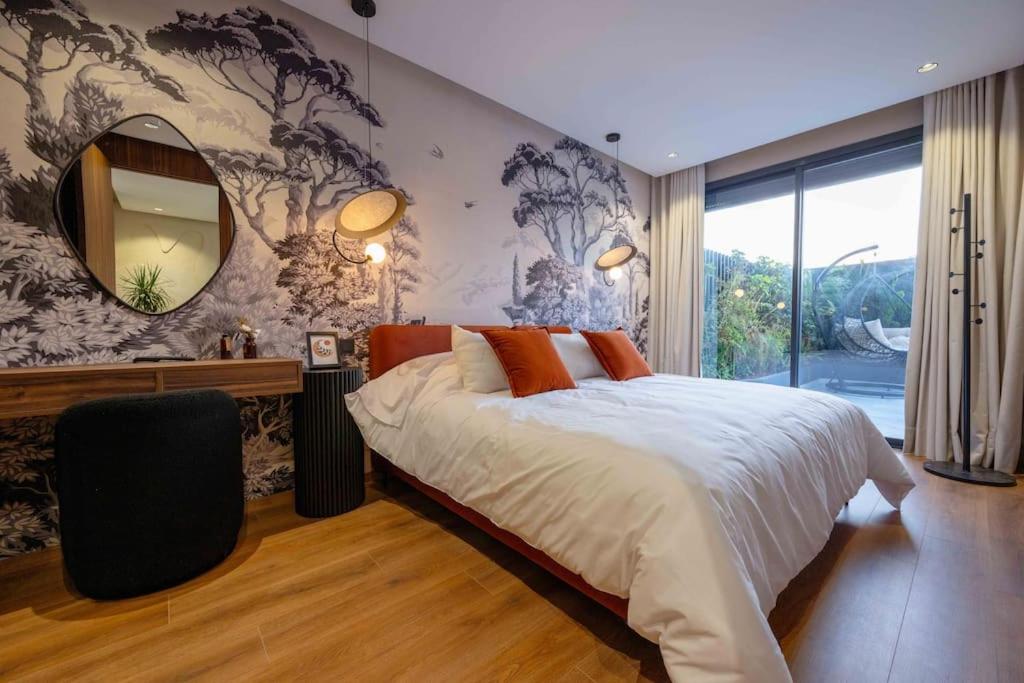Luxe Modern Studio in Casablanca view 2