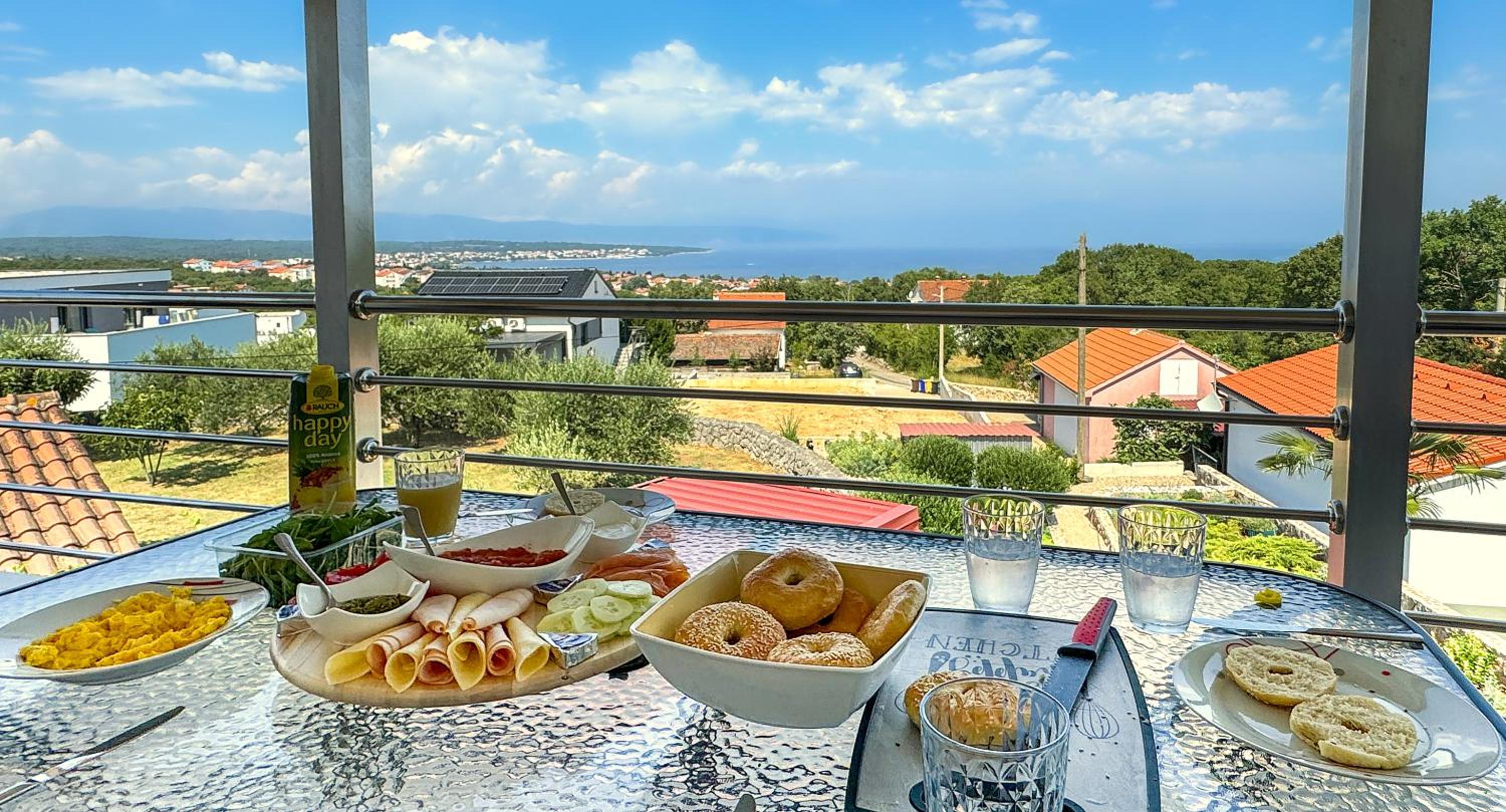 Apartments Kremenici view 4