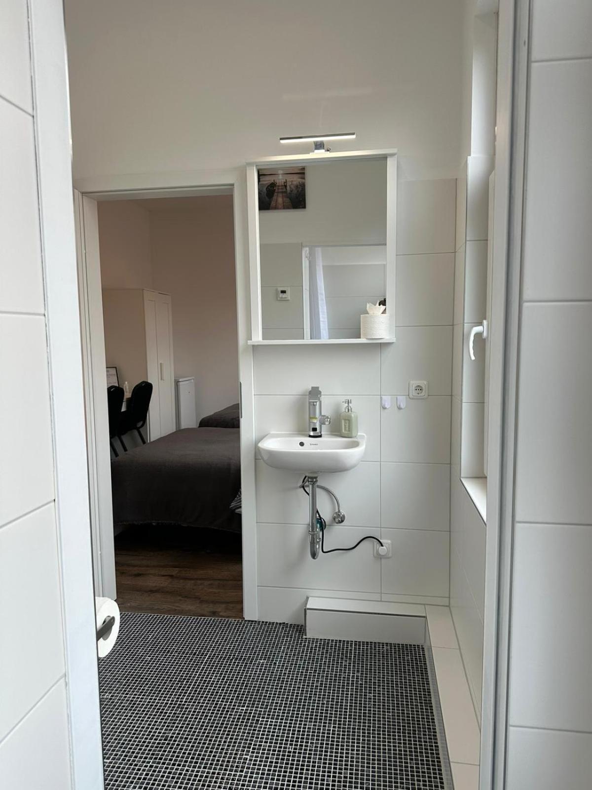 Gästehaus Bützfleth, Rad-Hotel, Arbeit & Privat, Bed & Breakfast, Mitten am Elb-Rad-Wanderweg