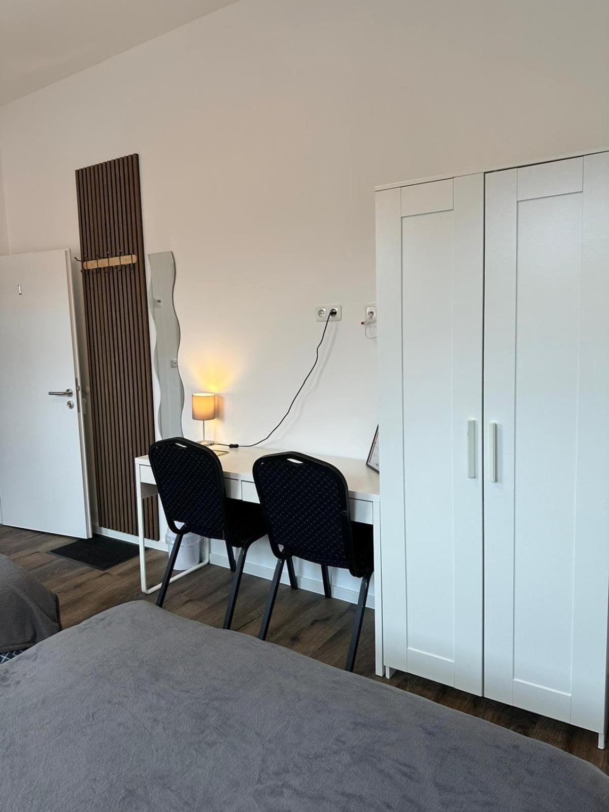 Gästehaus Bützfleth, Rad-Hotel, Arbeit & Privat, Bed & Breakfast, Mitten am Elb-Rad-Wanderweg