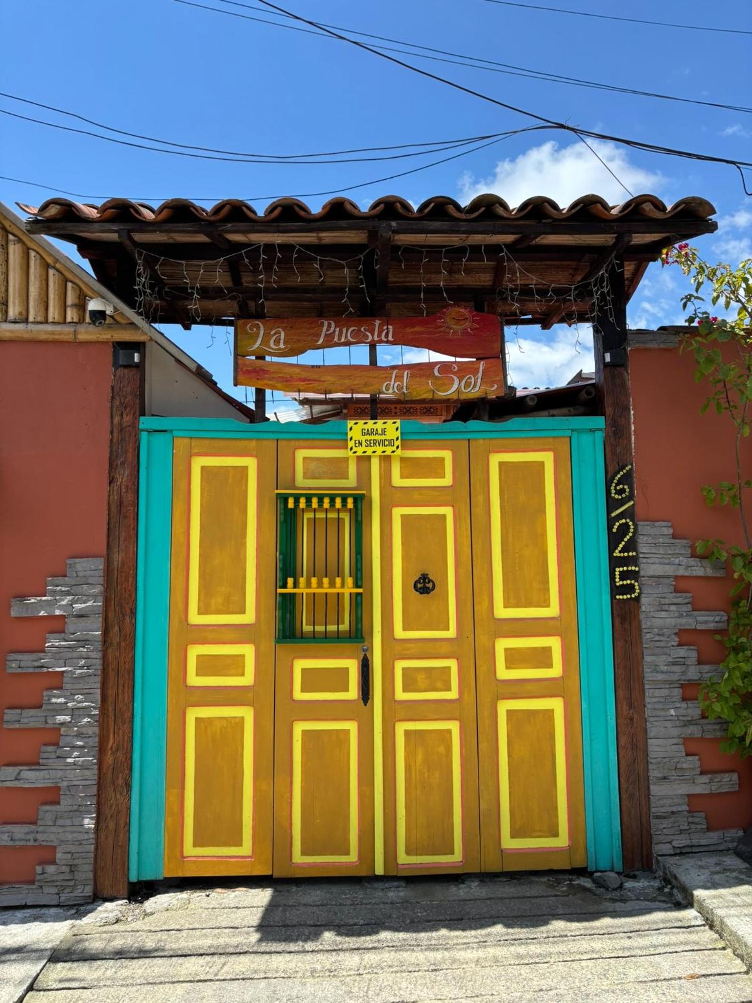 La Puesta Del Sol