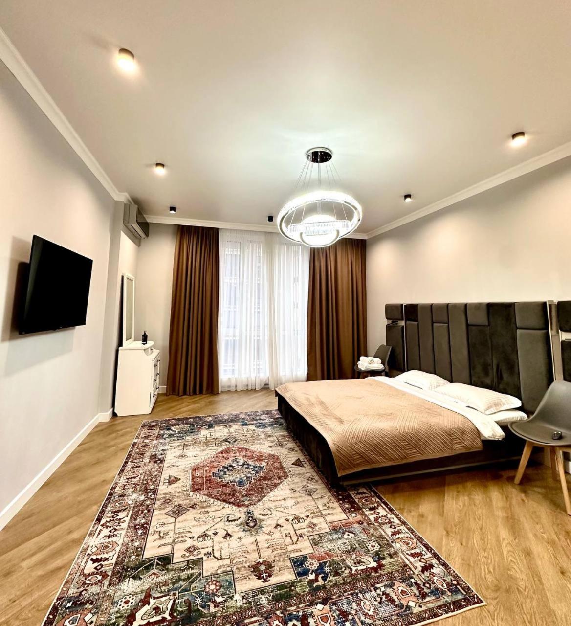 Qonaq Apartments 4 you view 5