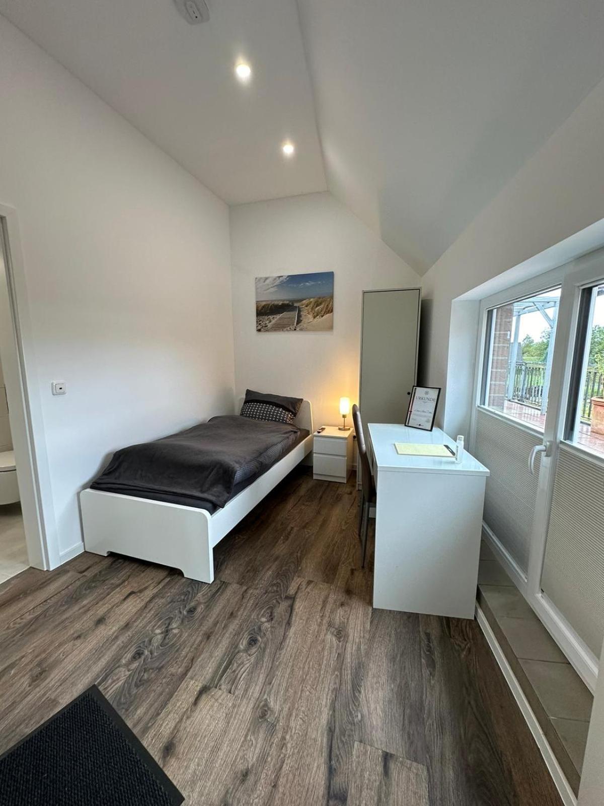 Gästehaus Bützfleth, Rad-Hotel, Arbeit & Privat, Bed & Breakfast, Mitten am Elb-Rad-Wanderweg