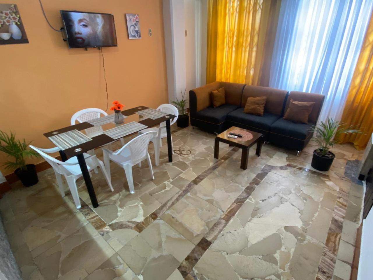 Departamentos hasta 30 personas en La Garzota Norte, 5 mnts del Aeropuerto y Mall del Sol, view 3