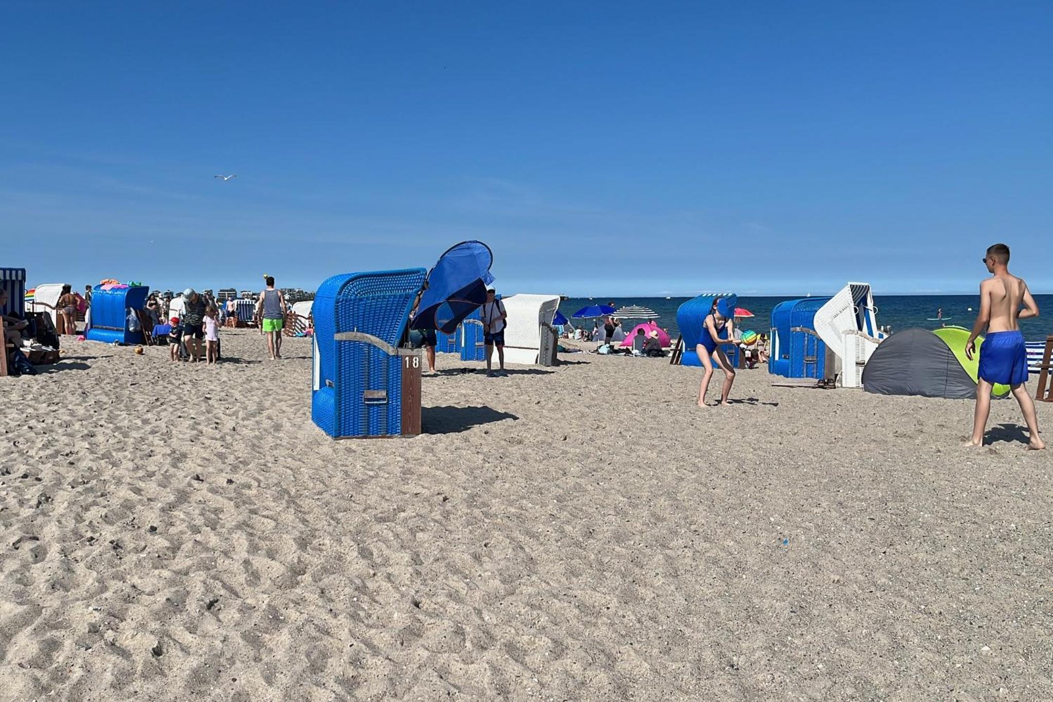 Fewo Kleine Auszeit by Seeblick Ferien ORO, direkter Wasserblick, am Strand