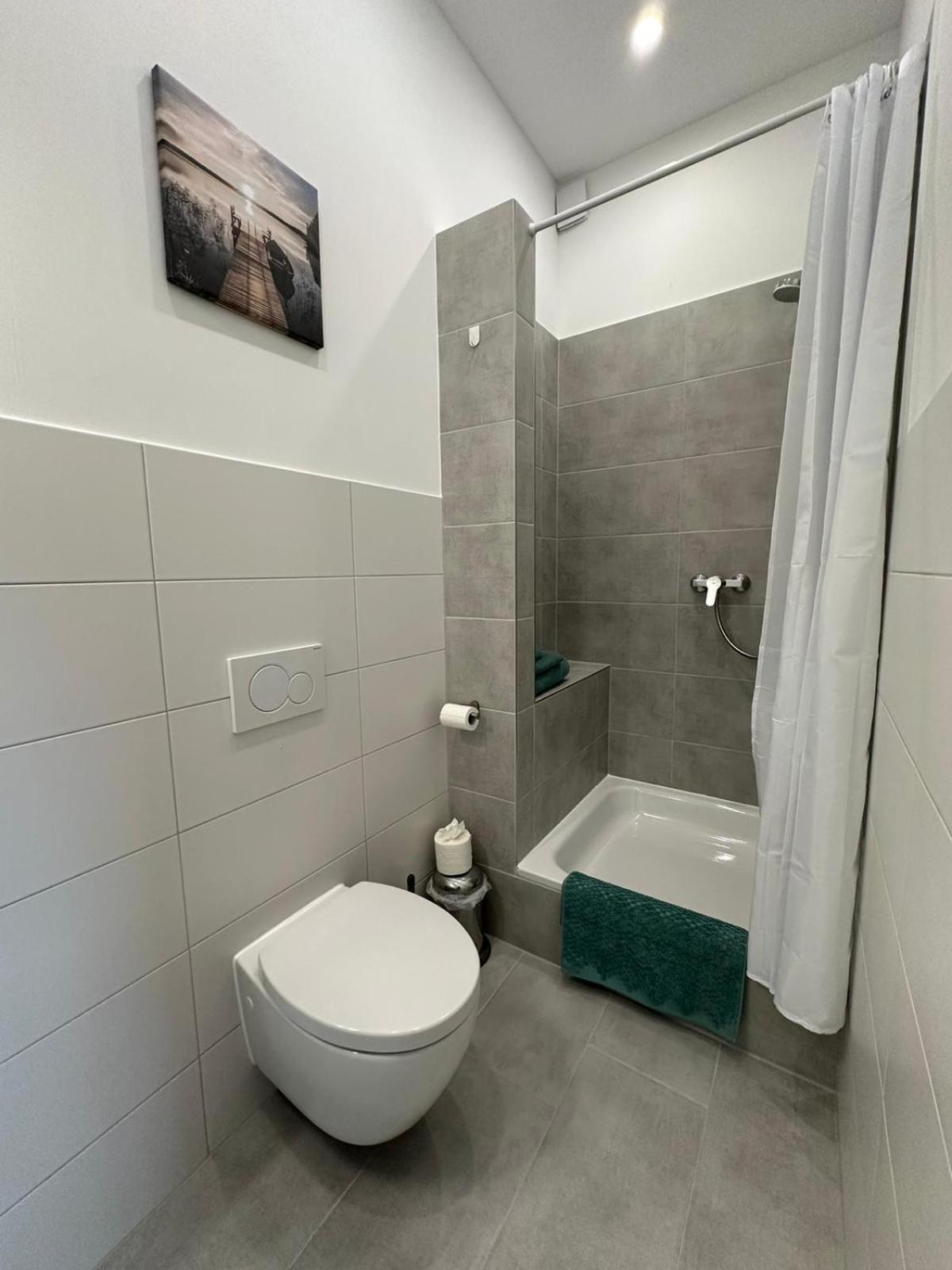 Gästehaus Bützfleth, Rad-Hotel, Arbeit & Privat, Bed & Breakfast, Mitten am Elb-Rad-Wanderweg