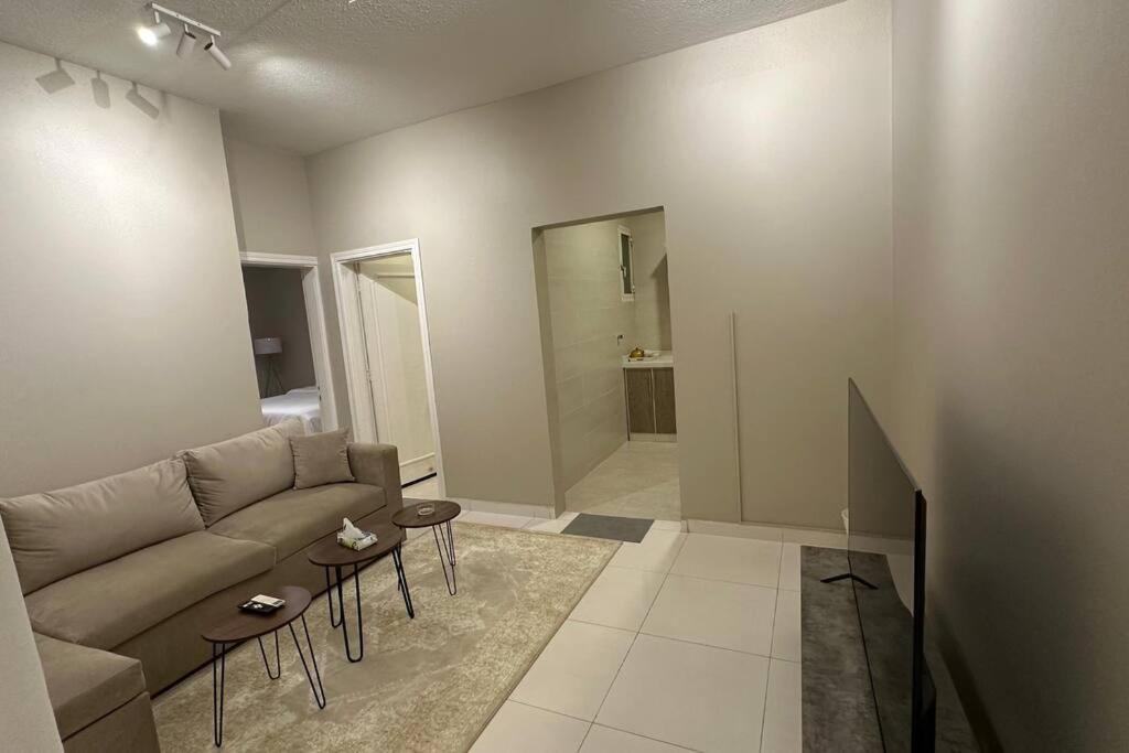 Elegant room and hall #40 شقة مفروشة إيجار يومي المروج - مرتاح