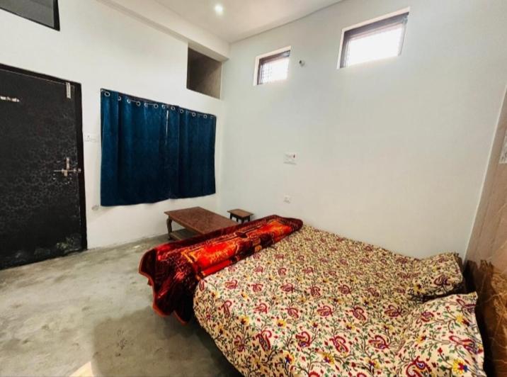 Shree Rajaram Homestay I Nearby Ram Mandir I Ayodhya view 4