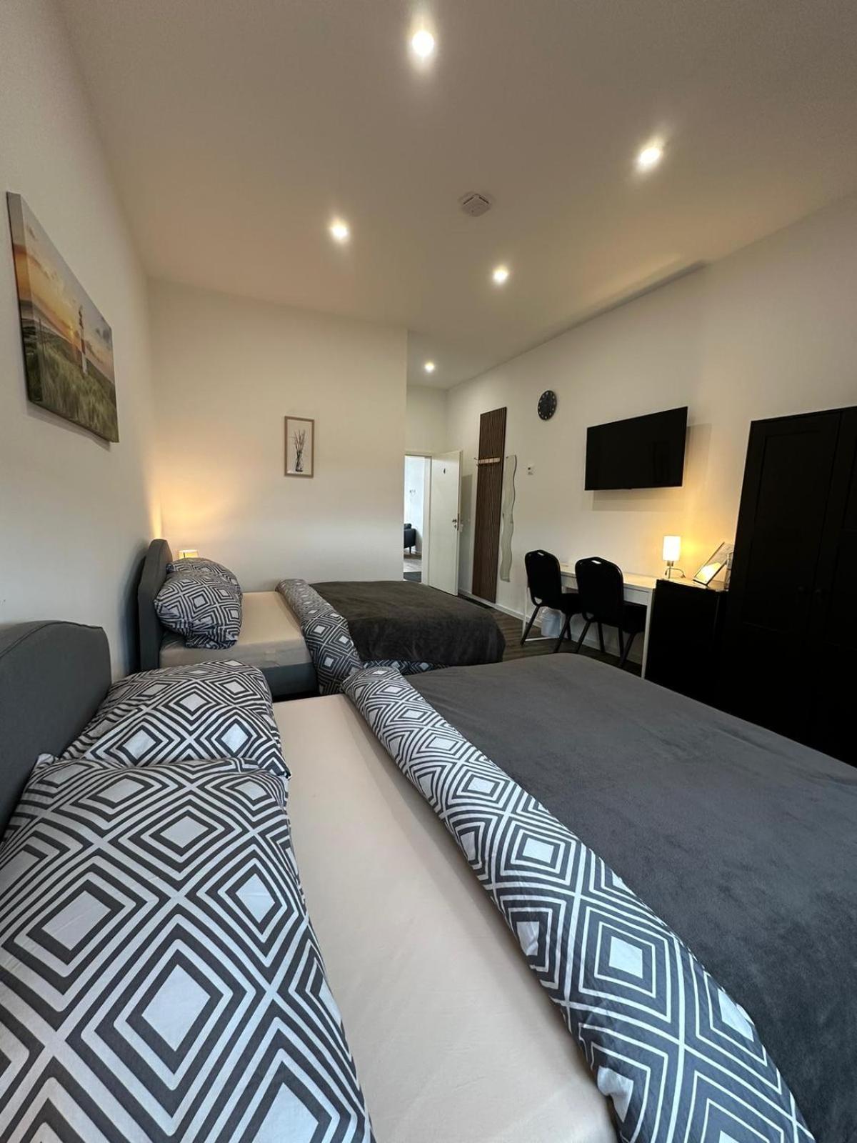 Gästehaus Bützfleth, Rad-Hotel, Arbeit & Privat, Bed & Breakfast, Mitten am Elb-Rad-Wanderweg