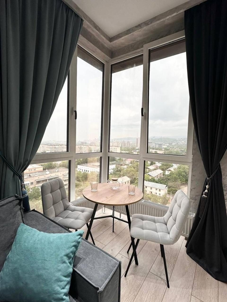 Qonaq Apartments Comfort City 3 view 4