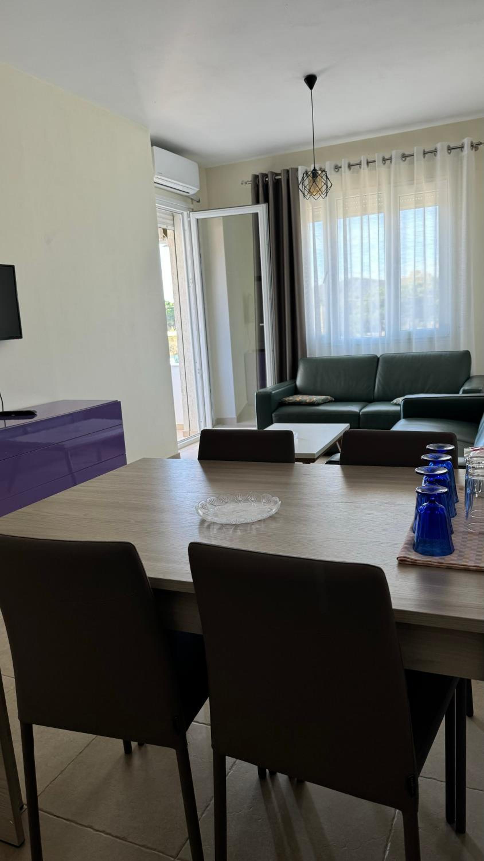 Apartament Todhe - Gjiri Lalezit 500m from the beach