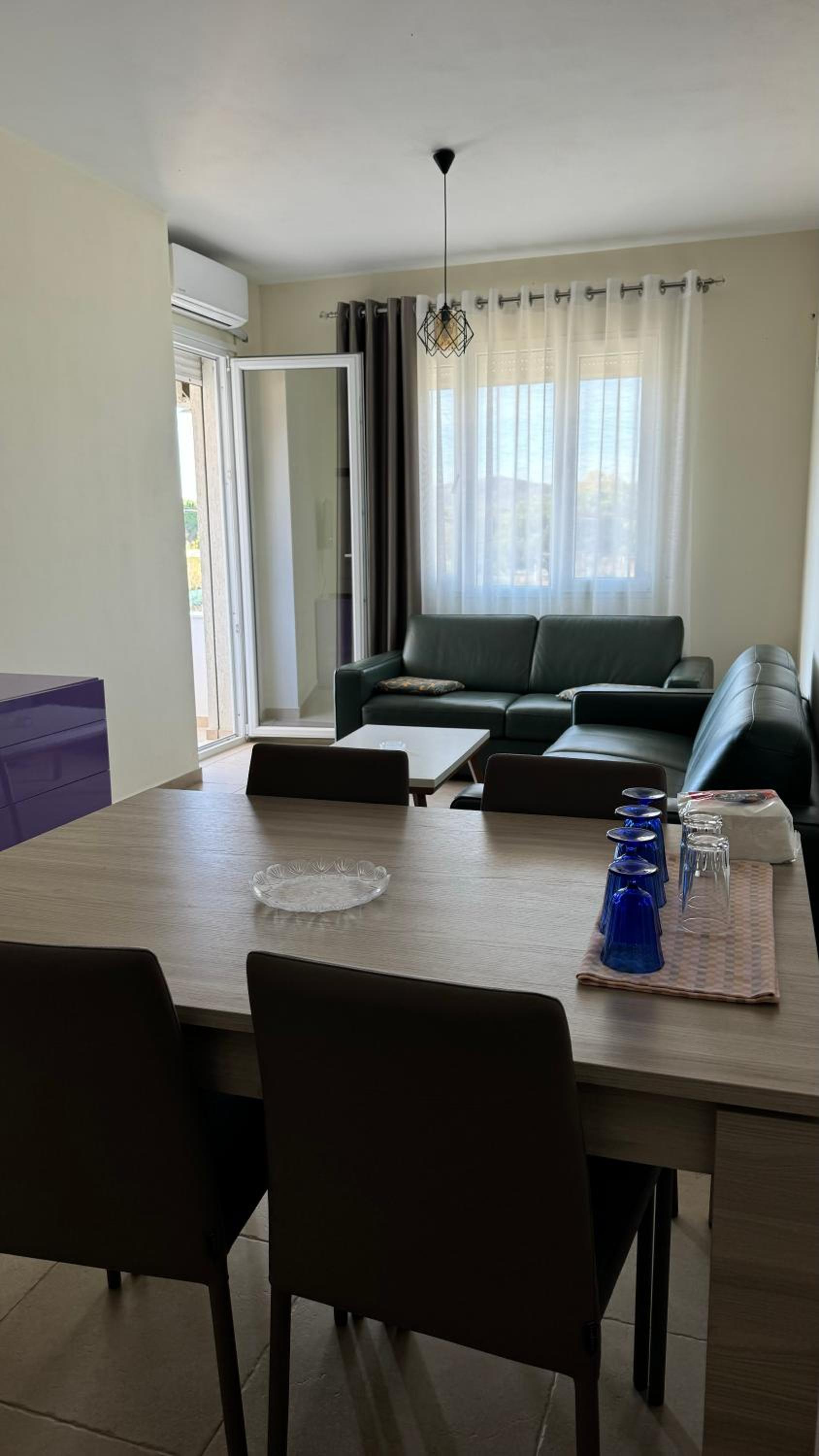 Apartament Todhe - Gjiri Lalezit 500m from the beach