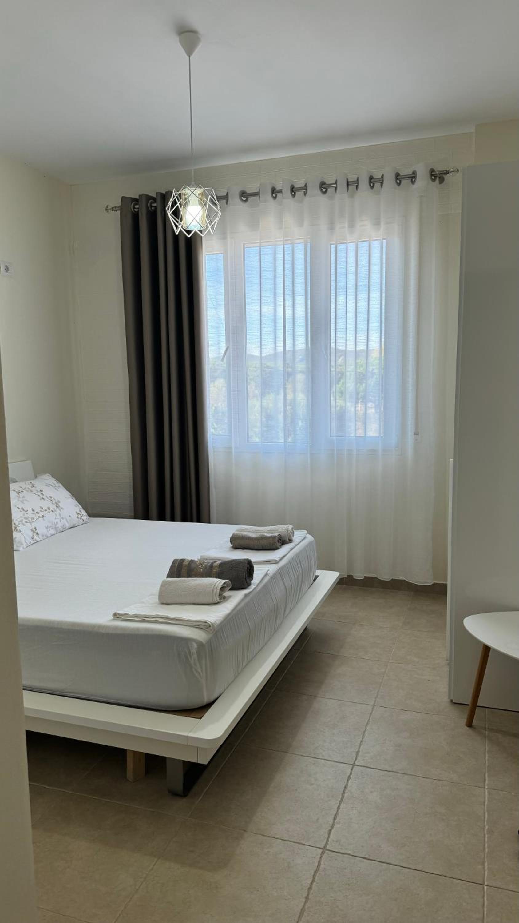 Apartament Todhe - Gjiri Lalezit 500m from the beach