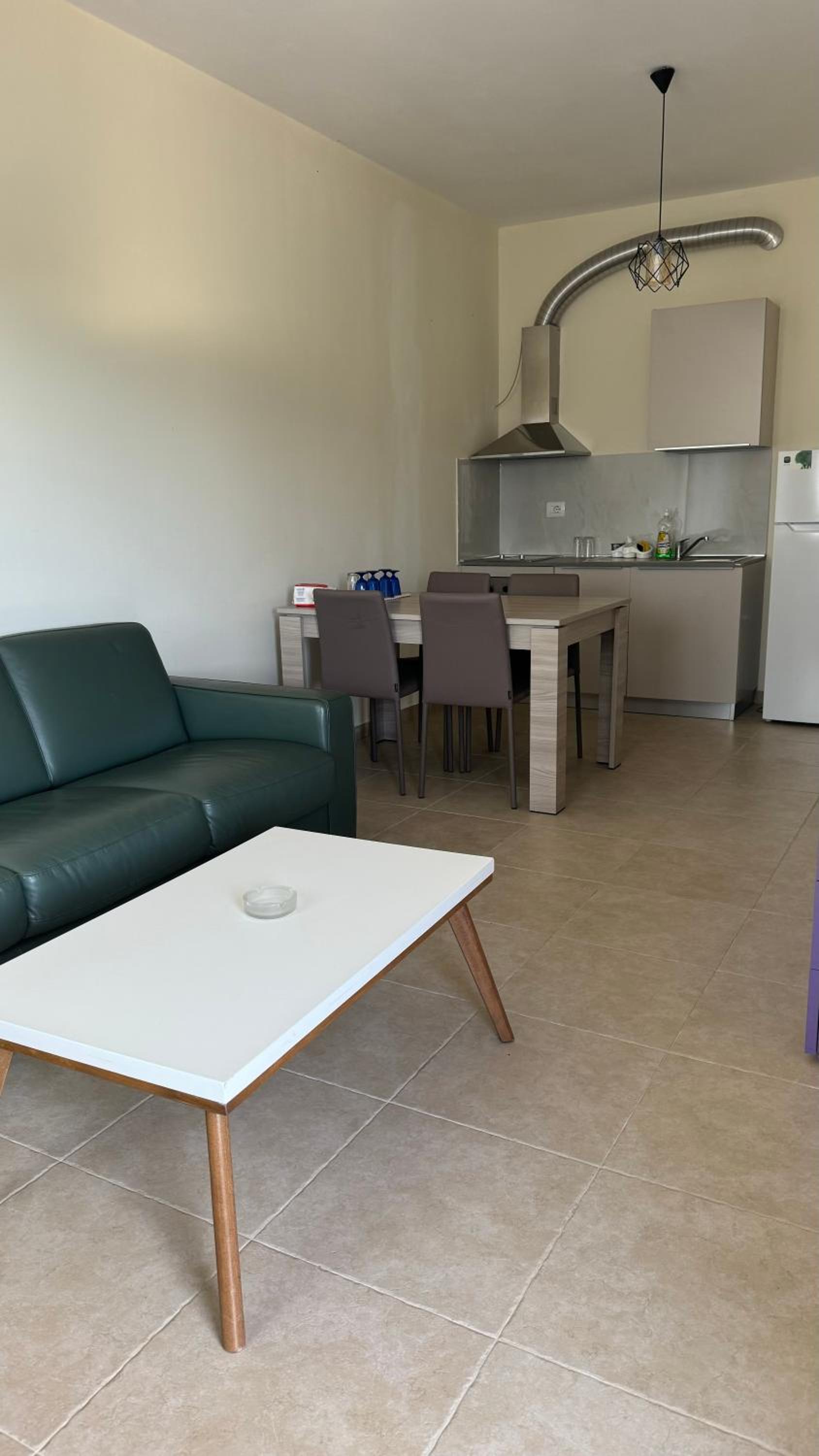 Apartament Todhe - Gjiri Lalezit 500m from the beach