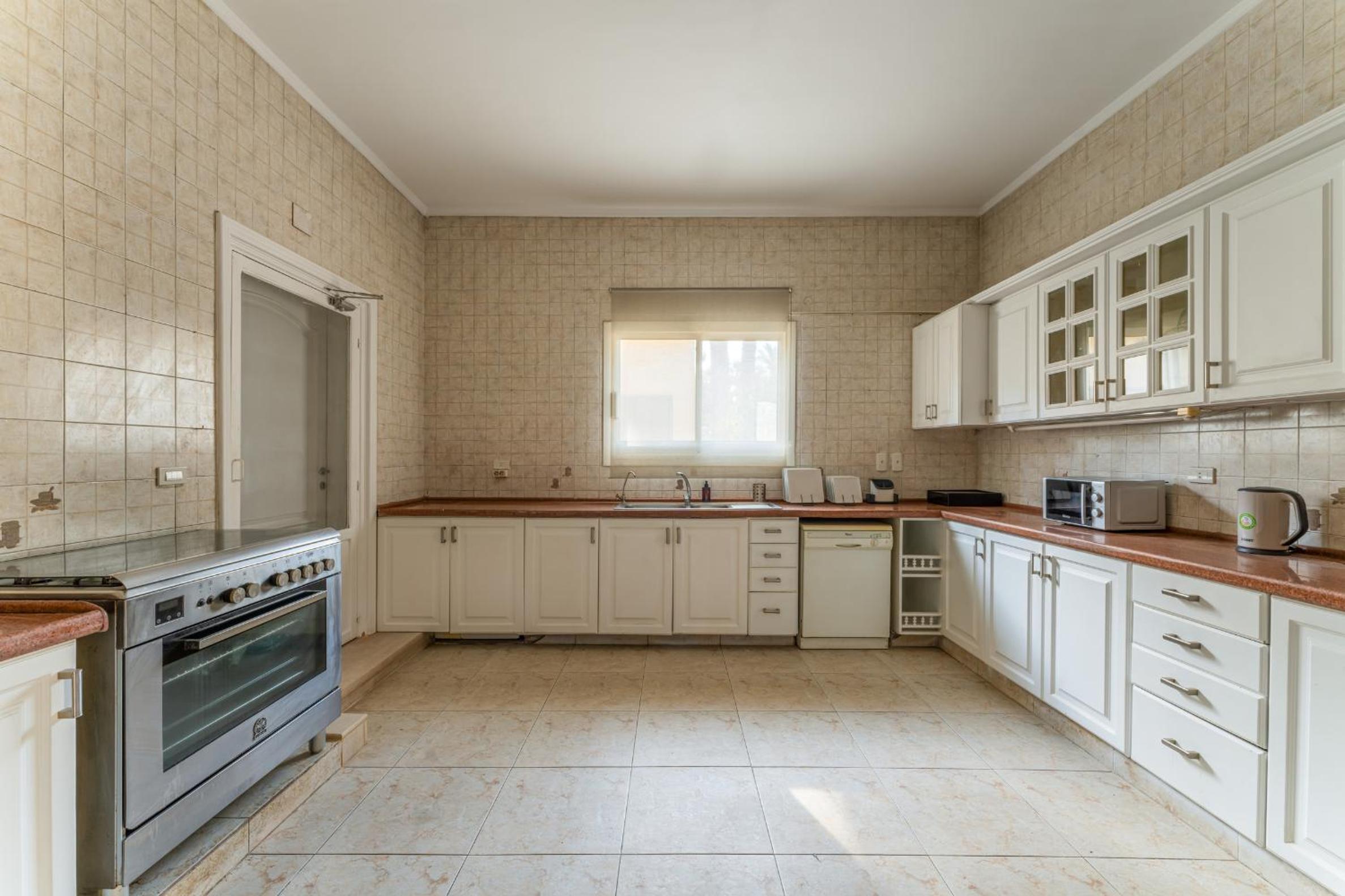 Brassbell l Superb Standalone Villa with a Pool