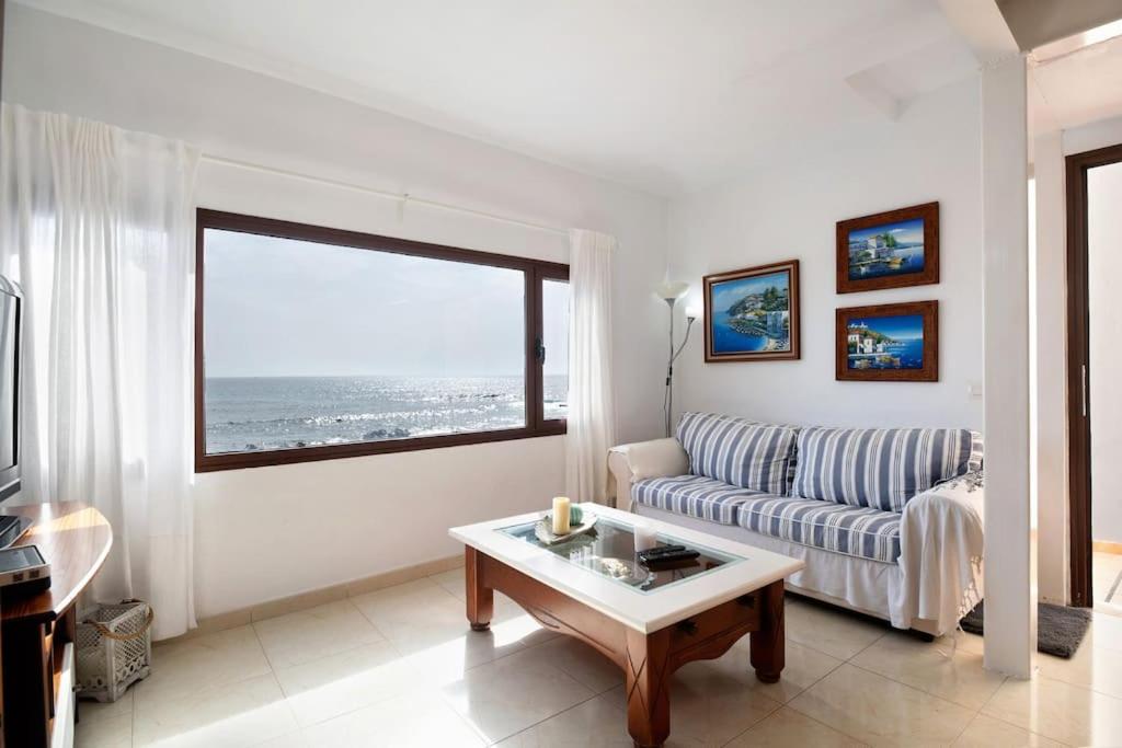 Casa Luisa Anclada frente al mar