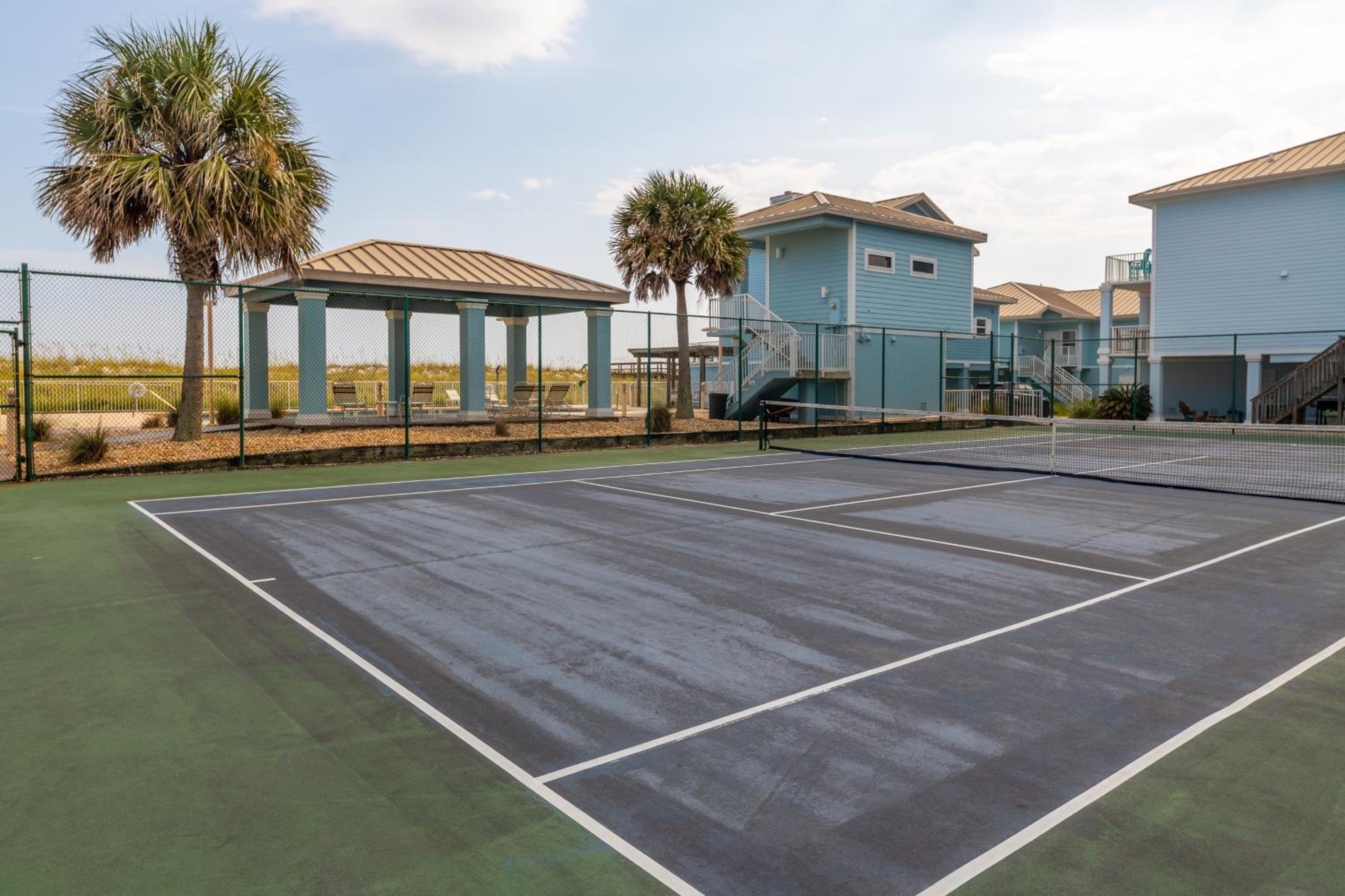 Portside Villa, No 36 Pet Friendly Beachfront Paradise Retreat